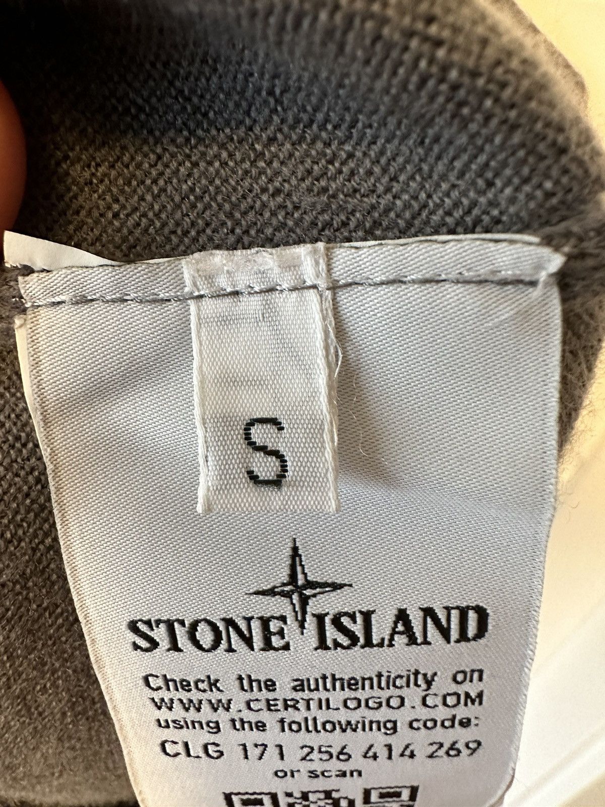 Stone Island Stone Island v neck wool jumper grey sweater Size US S / EU 44-46 / 1 - 12 Thumbnail