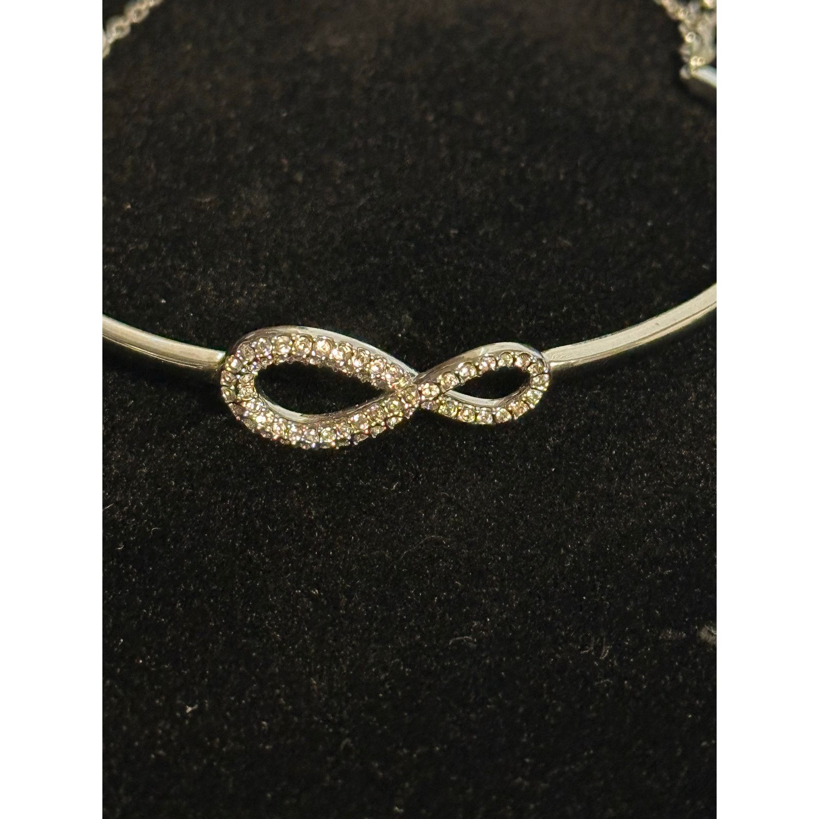 Swarovski SWAROVSKI Hyperbola bangle Infinity, White, Rhodium plated Size ONE SIZE - 8 Thumbnail