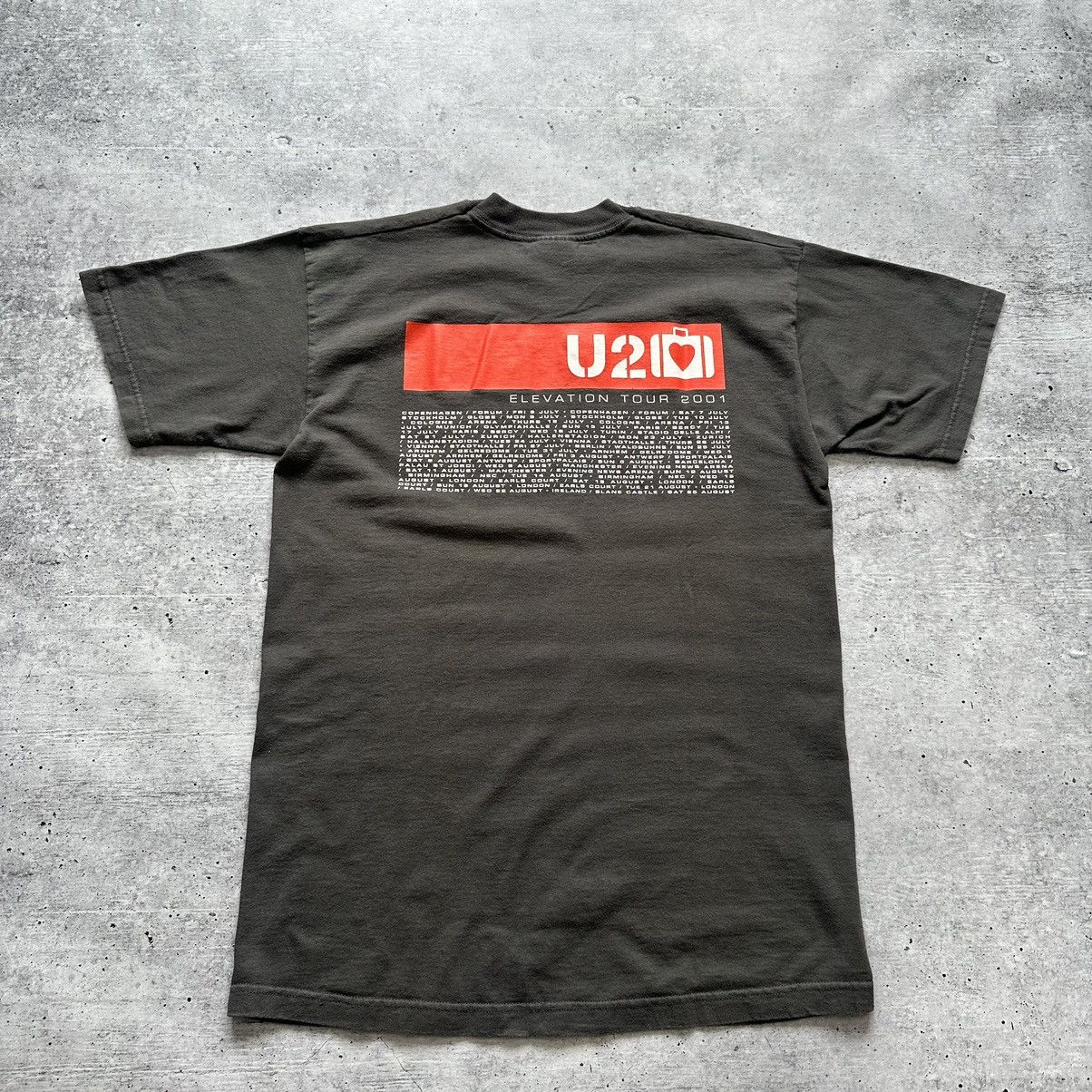 Vintage Vintage 00s U2 Elevation 2001 Tour T-shirt Men’s Size M Size US M / EU 48-50 / 2 - 11 Thumbnail