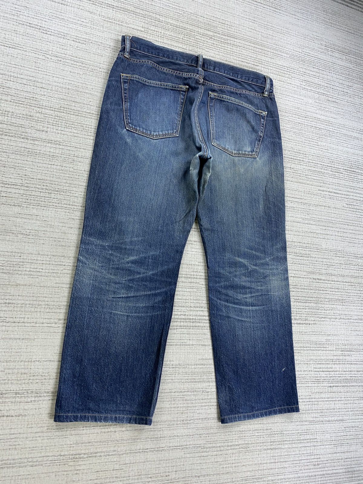 Japanese Brand × Uniqlo Vintage Uniqlo Big Size Denim Pants Size US 35 - 6 Thumbnail