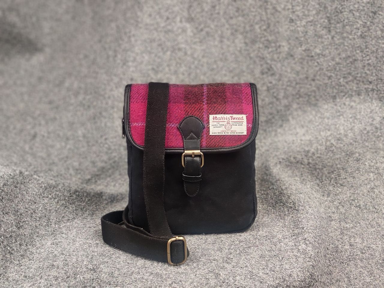 Harris Tweed Vintage Harris Tweed compact messenger bag over the shoulder Size ONE SIZE - 1 Thumbnail