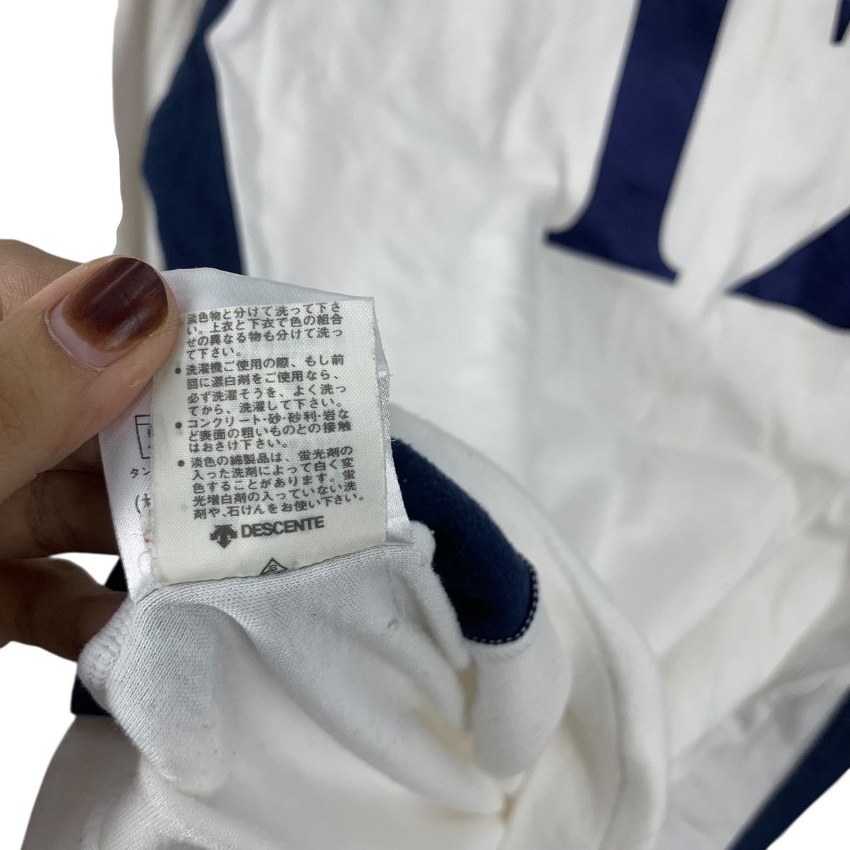 Vintage Vintage 80’ KITACLUB GIRAVANZ KITAKYUSHU Football Jersey Size US L / EU 52-54 / 3 - 13 Thumbnail