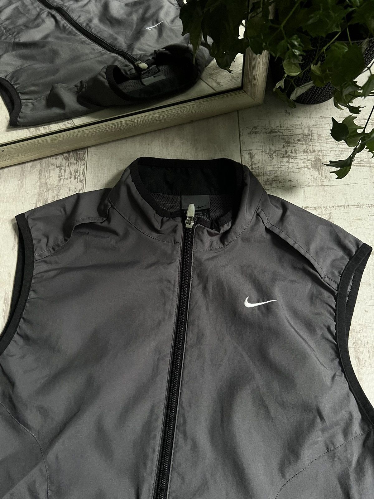 Nike Vintage Nike 90’s Nylon Vest Y2K Swoosh Drill Size US S / EU 44-46 / 1 - 3 Thumbnail