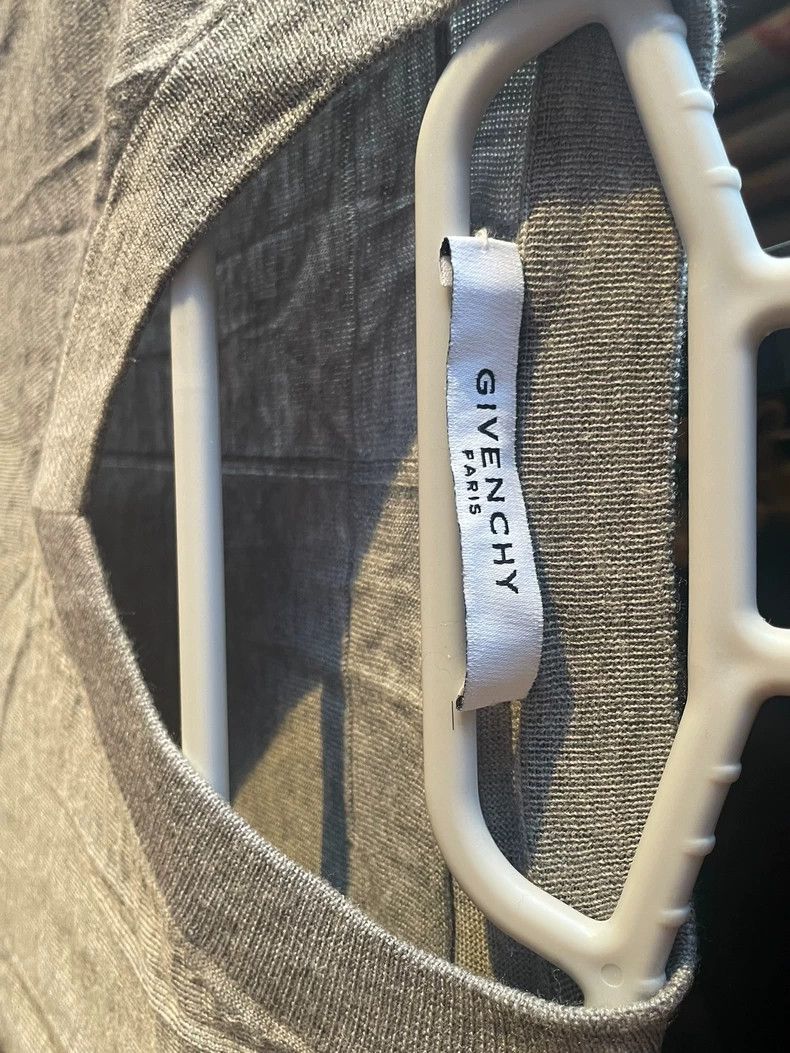 Givenchy Givenchy Light gray V-neck wool sweater, size XL Size US XL / EU 56 / 4 - 2 Thumbnail