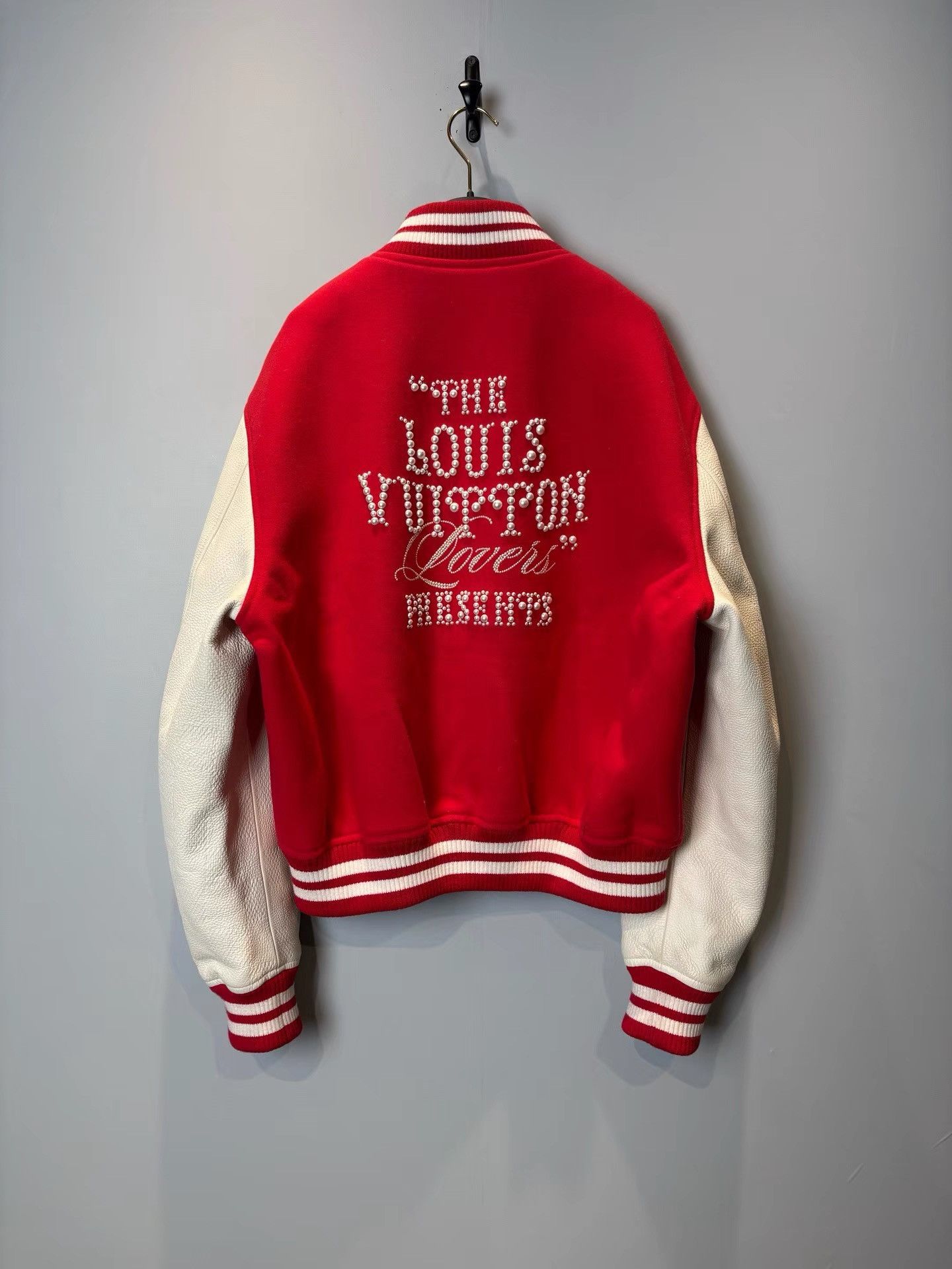 Louis Vuitton LV x Pharrell Two-Tone Stripe Logo Varsity Jacket K36 Size US L / EU 52-54 / 3 - 2 Thumbnail