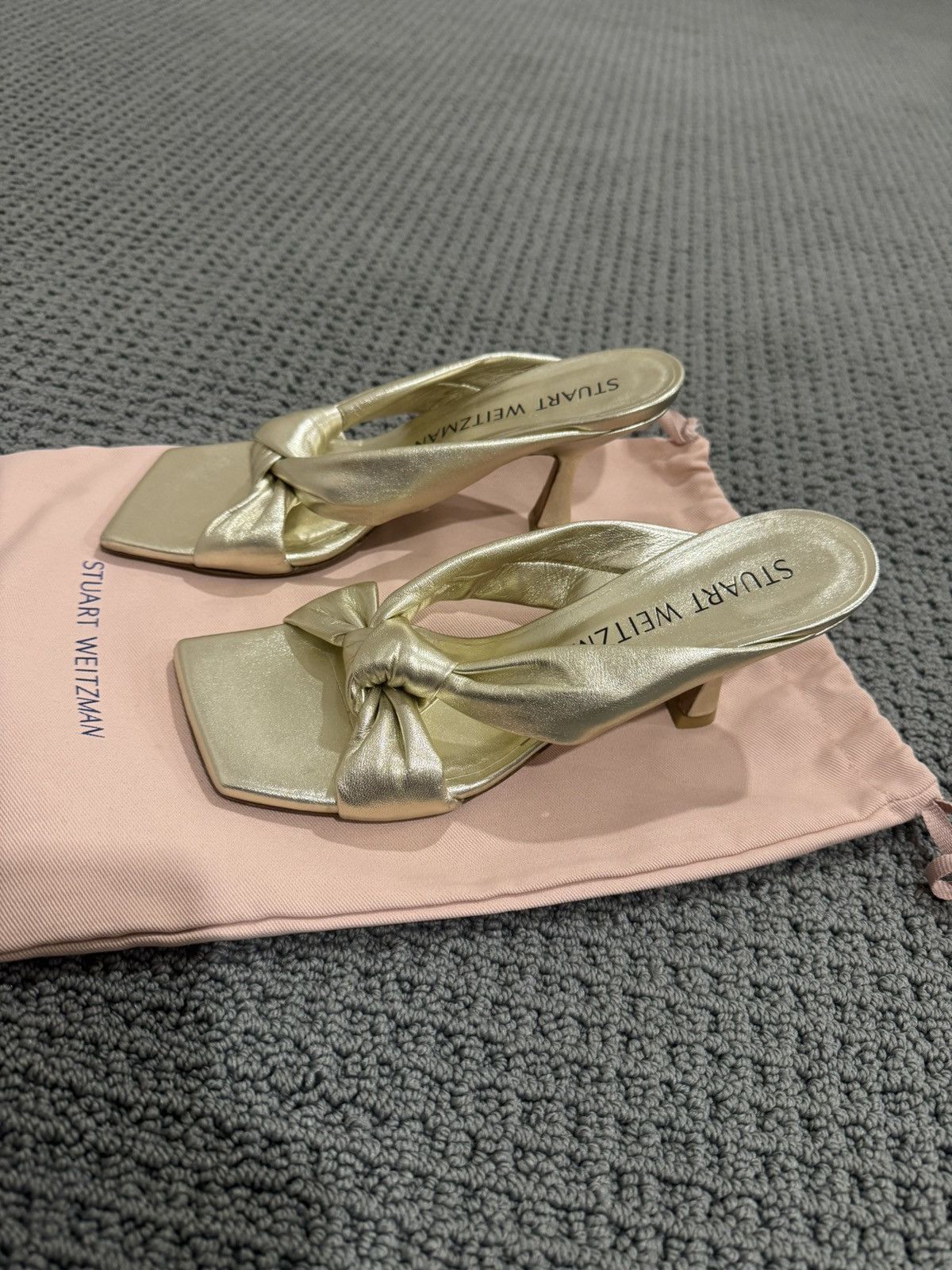 Stuart Weitzman Metallic Leather In Gold With Glam Bow Shoes, Women's (Size 8)