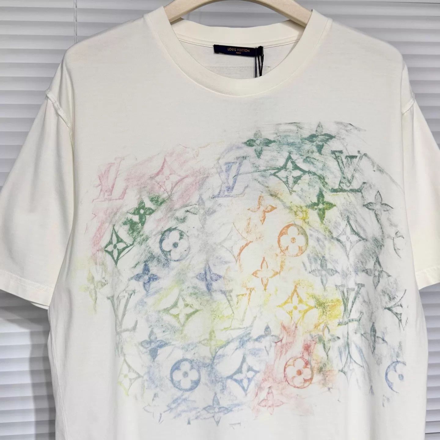Louis Vuitton LV White Monogram Crayon Graffiti Tee XXL 98New Size US XXL / EU 58 / 5 - 3 Thumbnail
