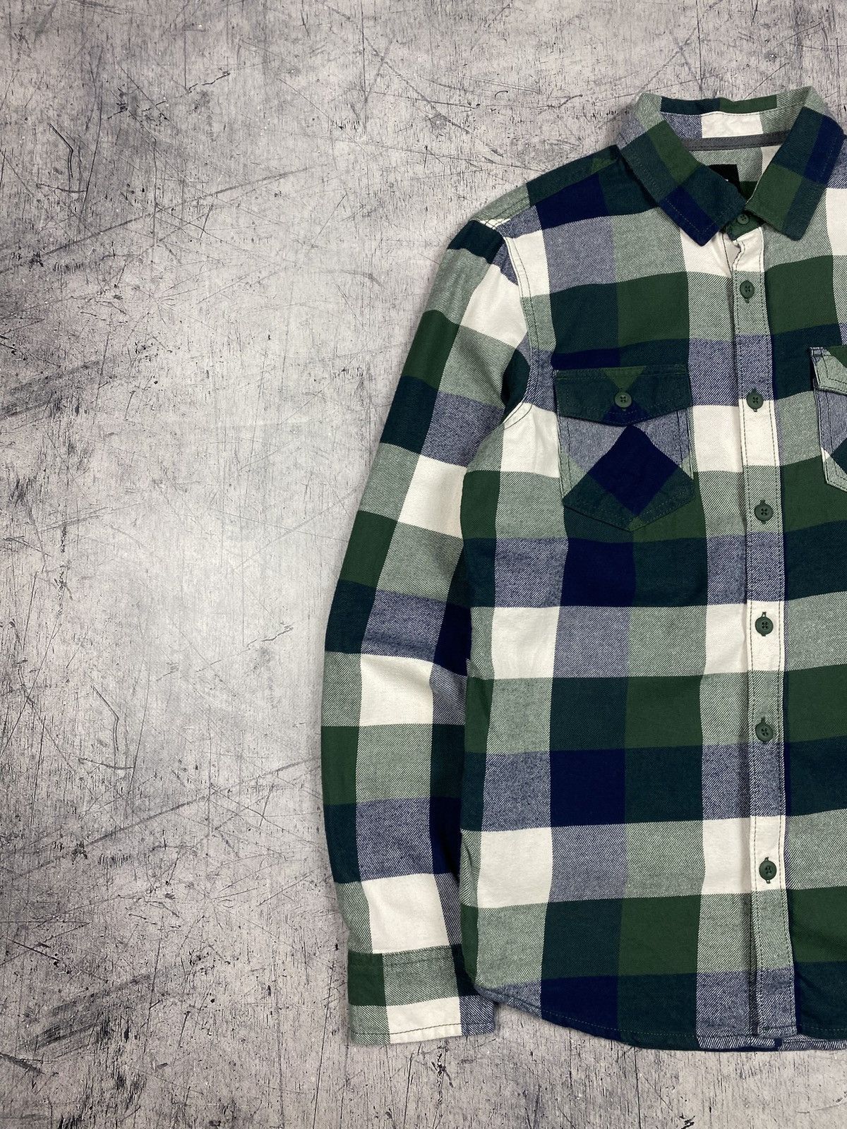 Vans Vans Plaid Flannel Shirt Green Blue Slim Fit Button Up Size US S / EU 44-46 / 1 - 3 Thumbnail