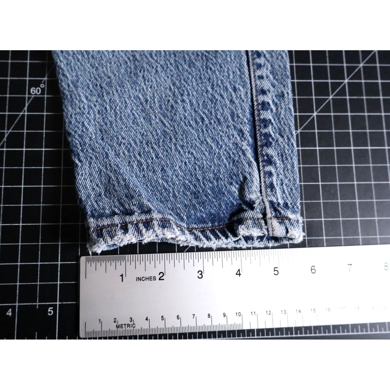 Levi's VINTAGE Levi's 90s High Waisted Jeans Women's 14 Regular Blue Acid Wash 27 x 30 Denim Tapered Leg Mom Style Mens? Size 36" / US 14 / IT 50 - 7 Thumbnail