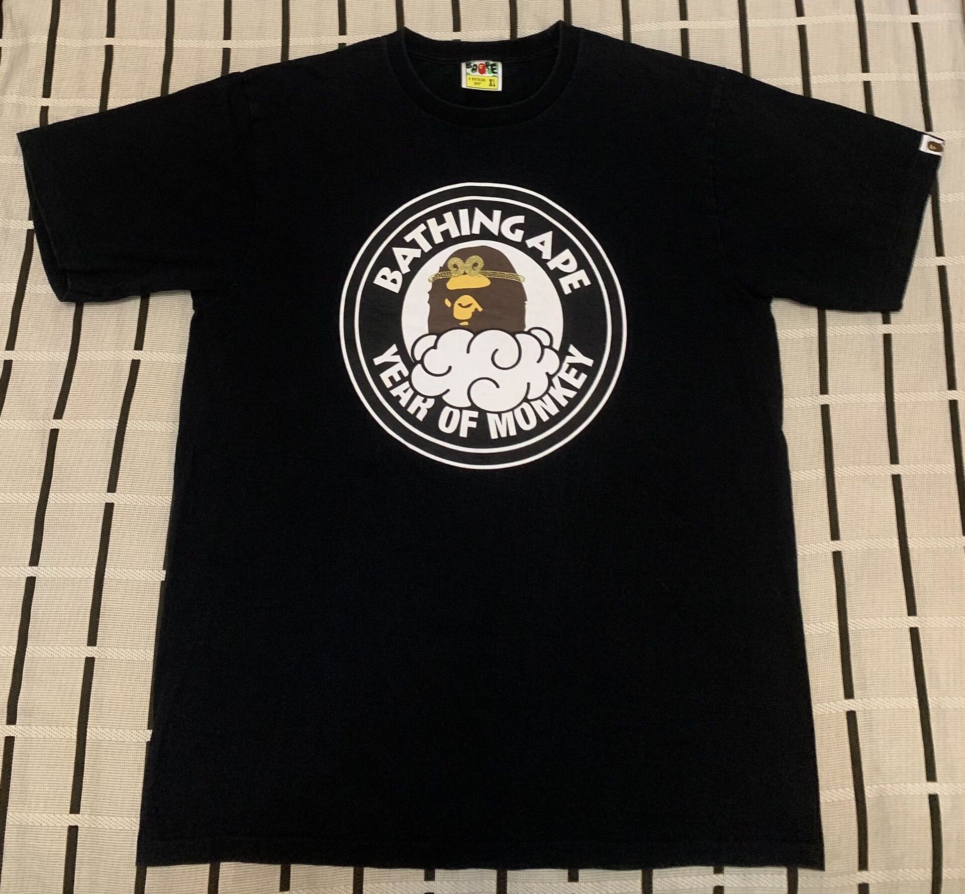 Bape Bape Ape Head White T-Shirt XL Men Size US XL / EU 56 / 4 - 1 Thumbnail