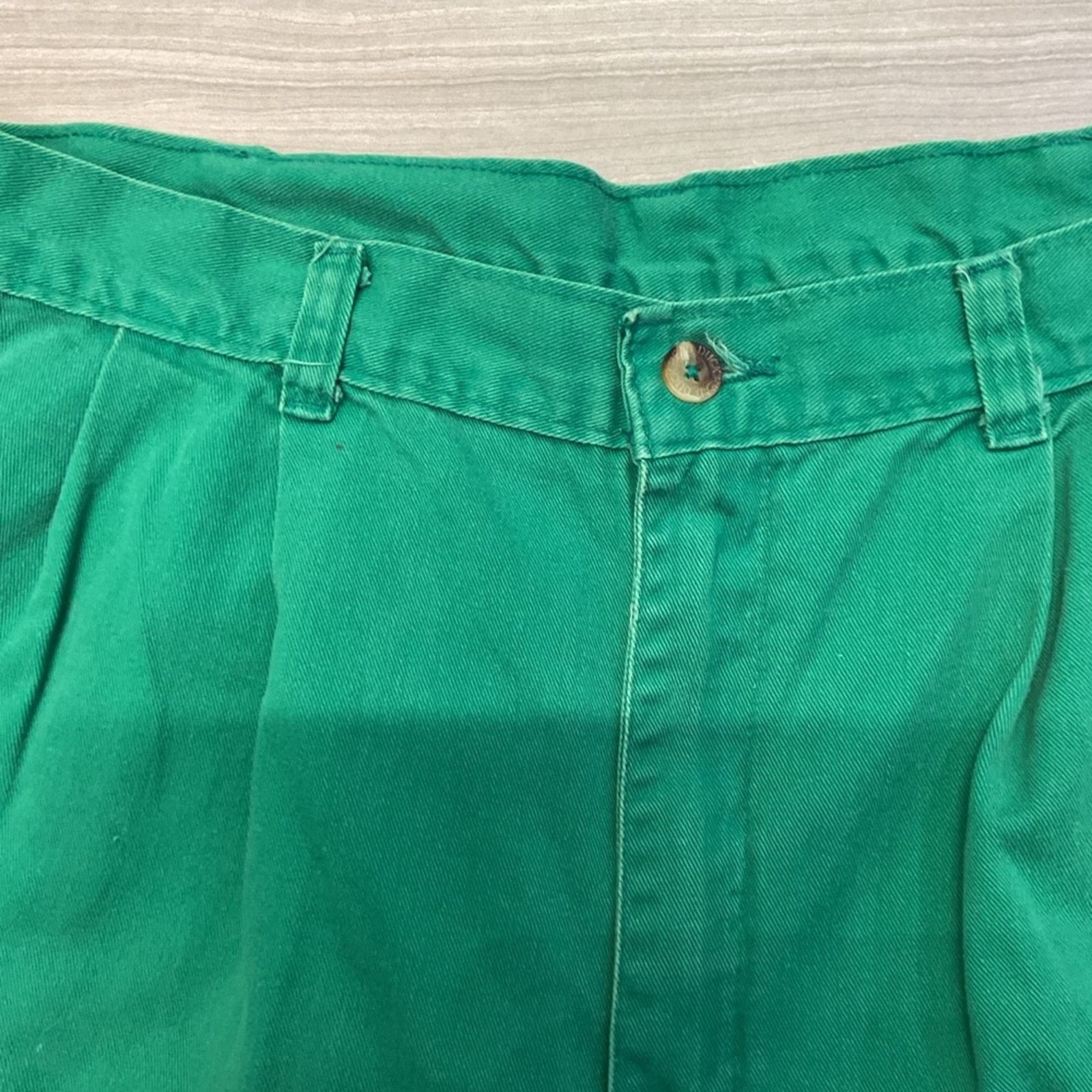 Duck Head Duck Head Pastel Green Distressed Shorts Size US 32 / EU 48 - 4 Thumbnail