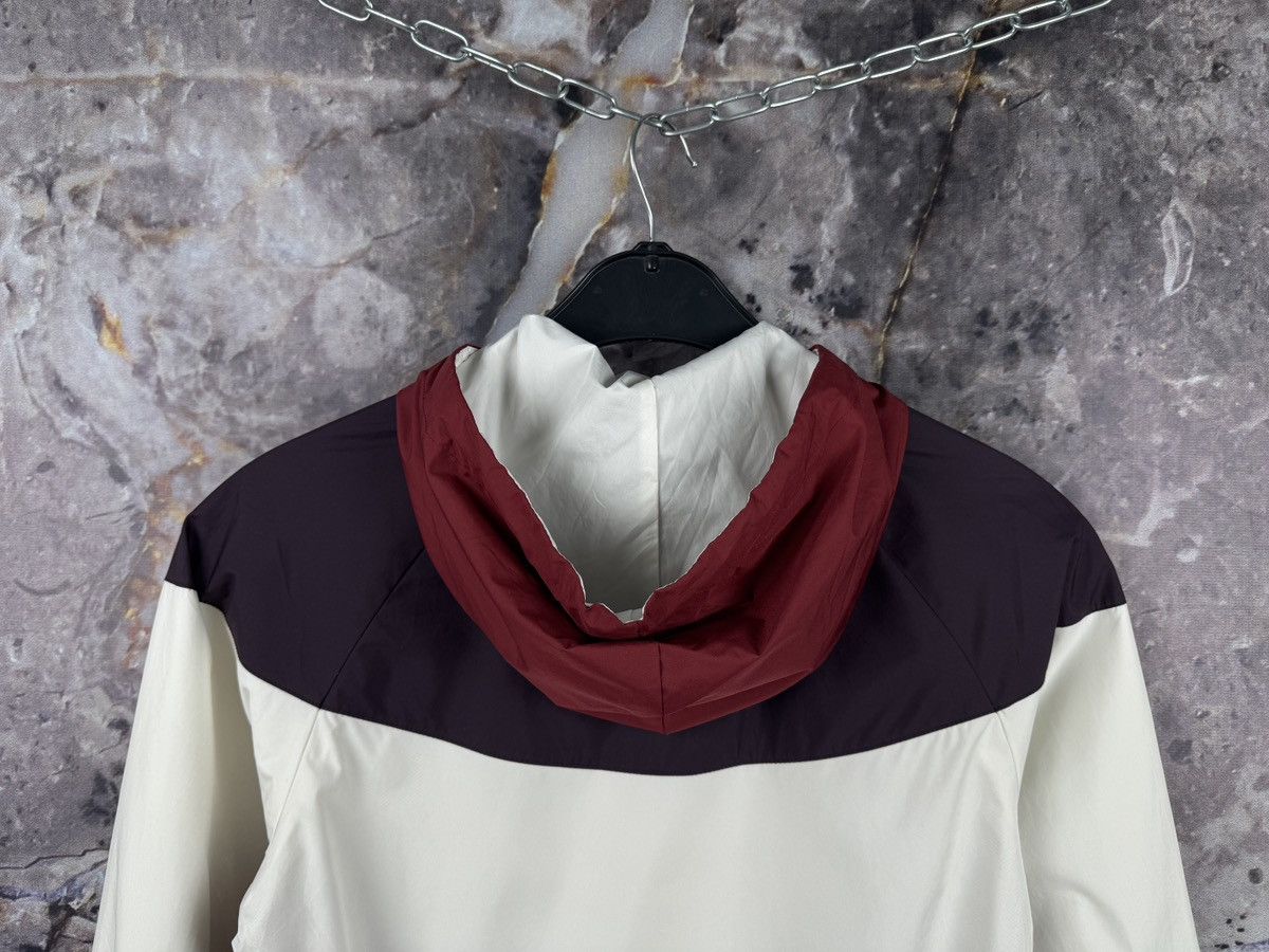 Nike Nike Windbreaker Jacket Burgundy Cream Hooded Full Zip Size XS / US 0-2 / IT 36-38 - 13 Thumbnail