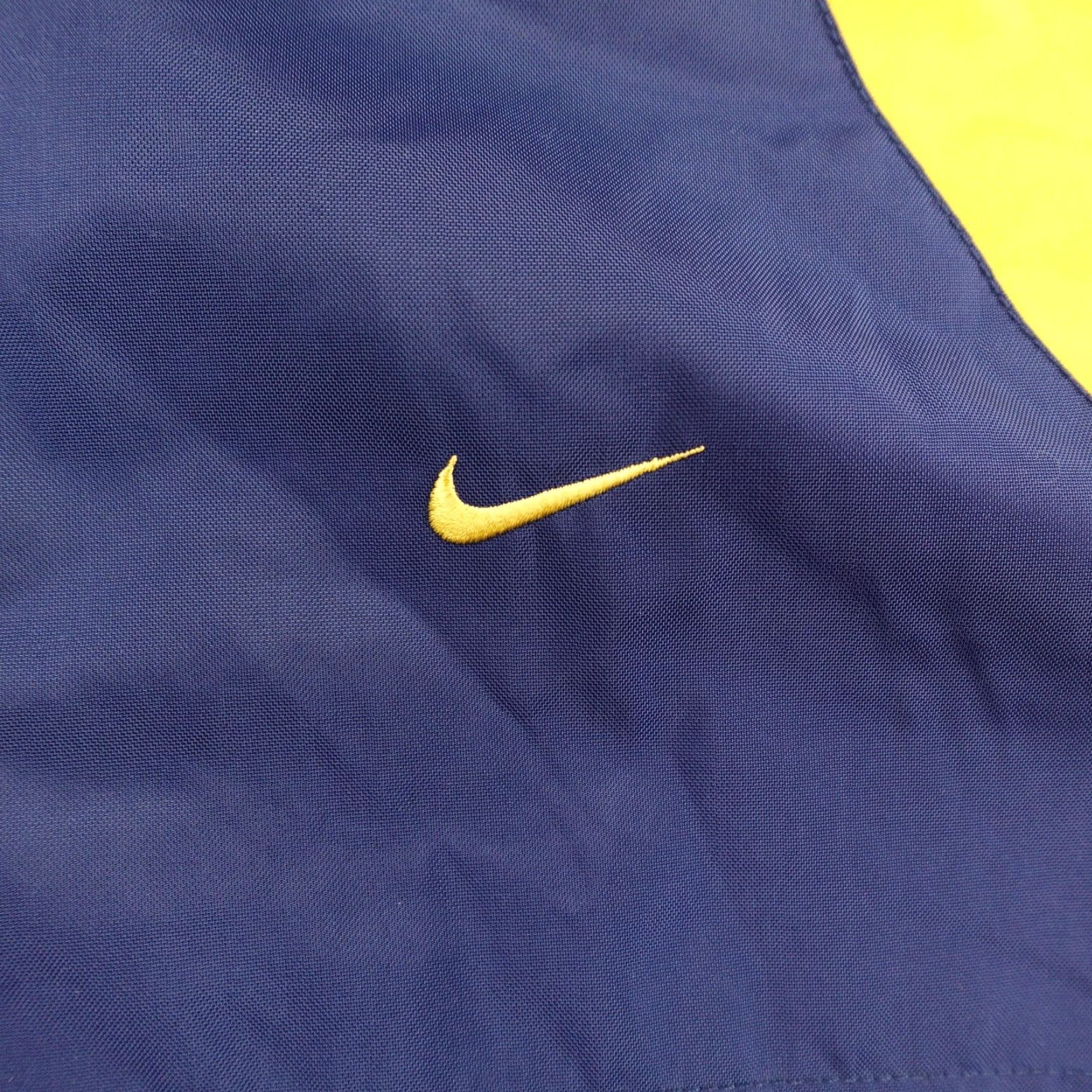 Nike VINTAGE Nike Jacket L Parka Reversible Hooded Windbreaker Fleece Blue Yellow Size US L / EU 52-54 / 3 - 3 Thumbnail
