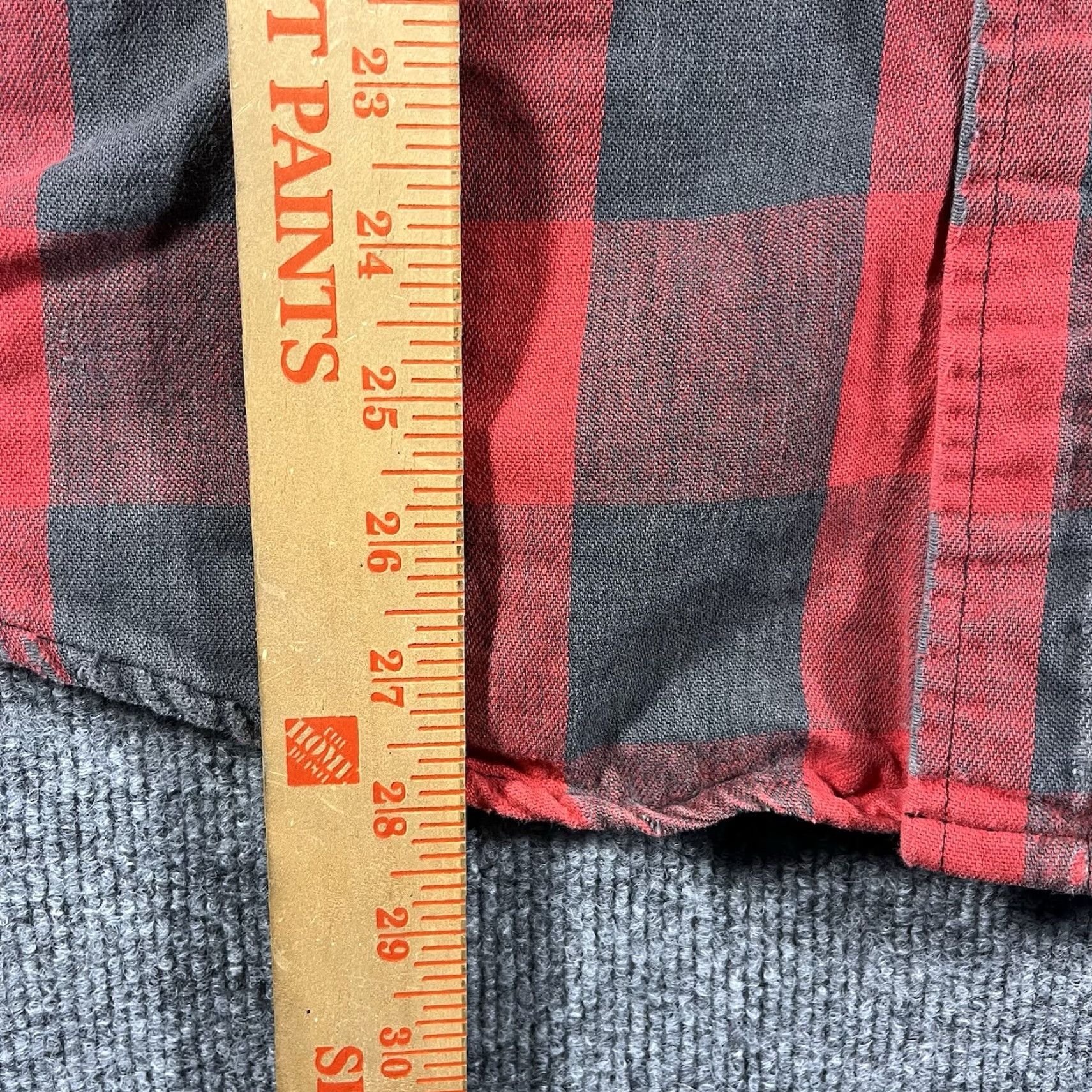 Vintage VINTAGE St. John's Bay Heavyweight Flannel Shirt XL Red Plaid Long Sleeve 80s Casual Mens Size US XL / EU 56 / 4 - 6 Thumbnail