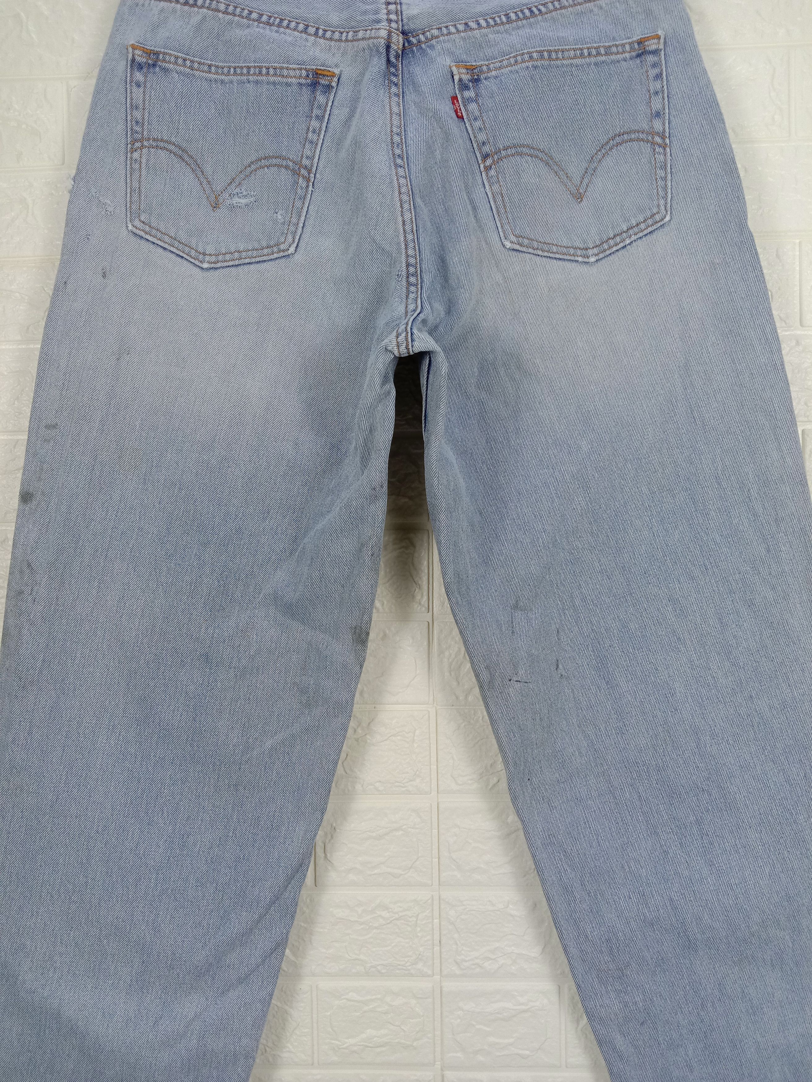 Levi's Vintage Levi's 560 Jeans Dirty Wash Comfort Fit Denim Size US 33 - 7 Thumbnail