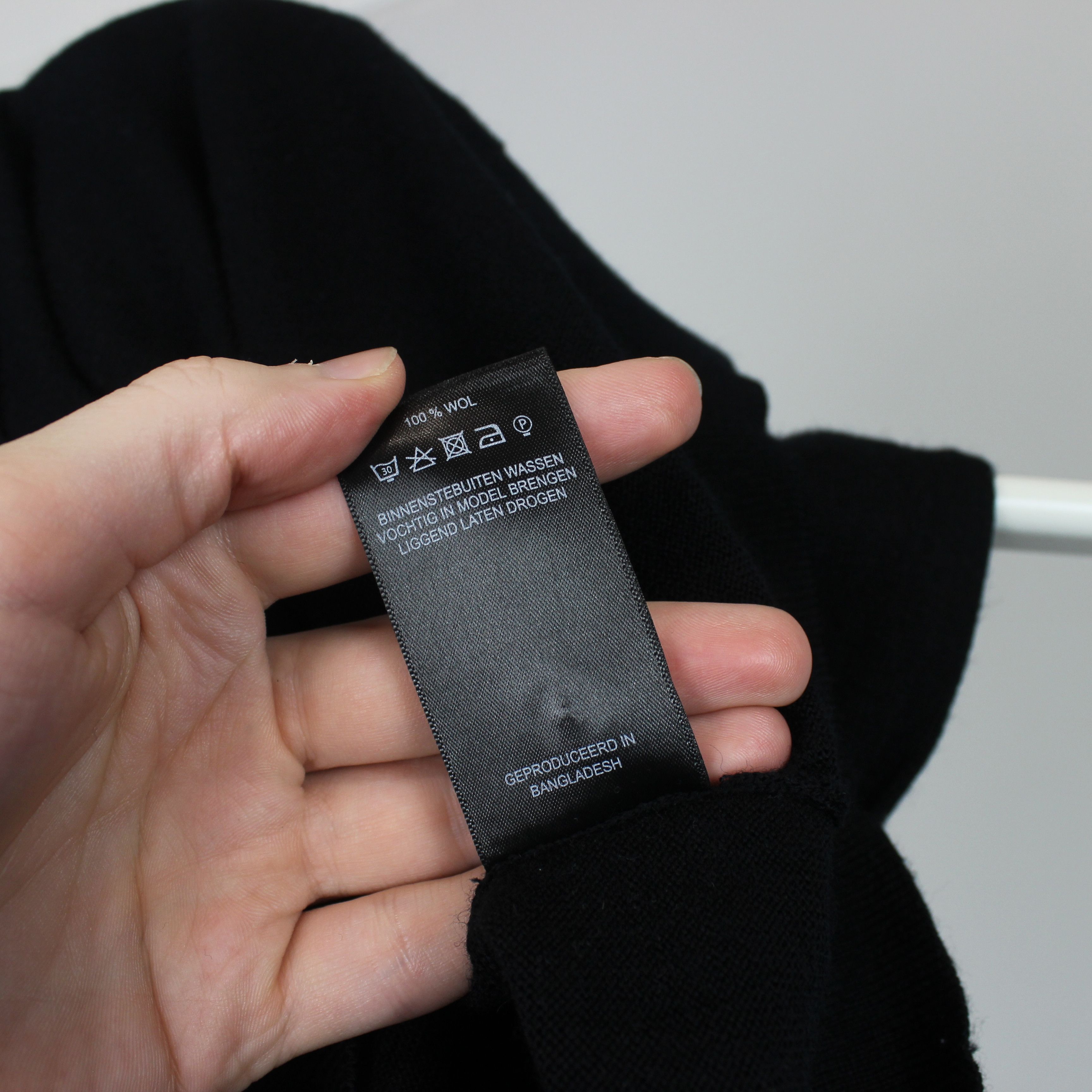 Nicole Farhi Nicole Farhi sweater merino wool buttons black L XL Size US XL / EU 56 / 4 - 8 Thumbnail