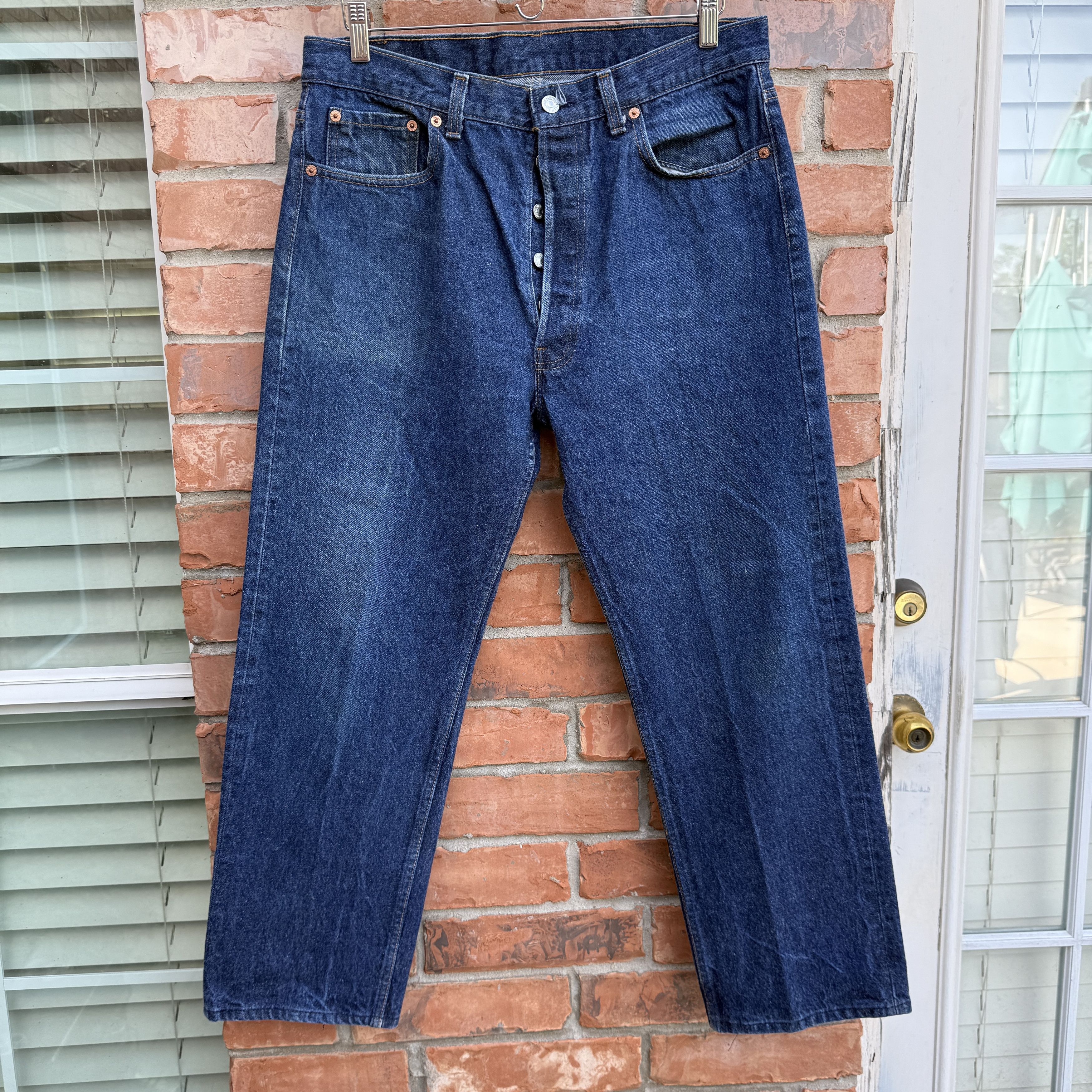 Levi's Vintage 80s Levis 501 Blue Button fly Denim Made USA Jeans Size US 33 - 1 Thumbnail