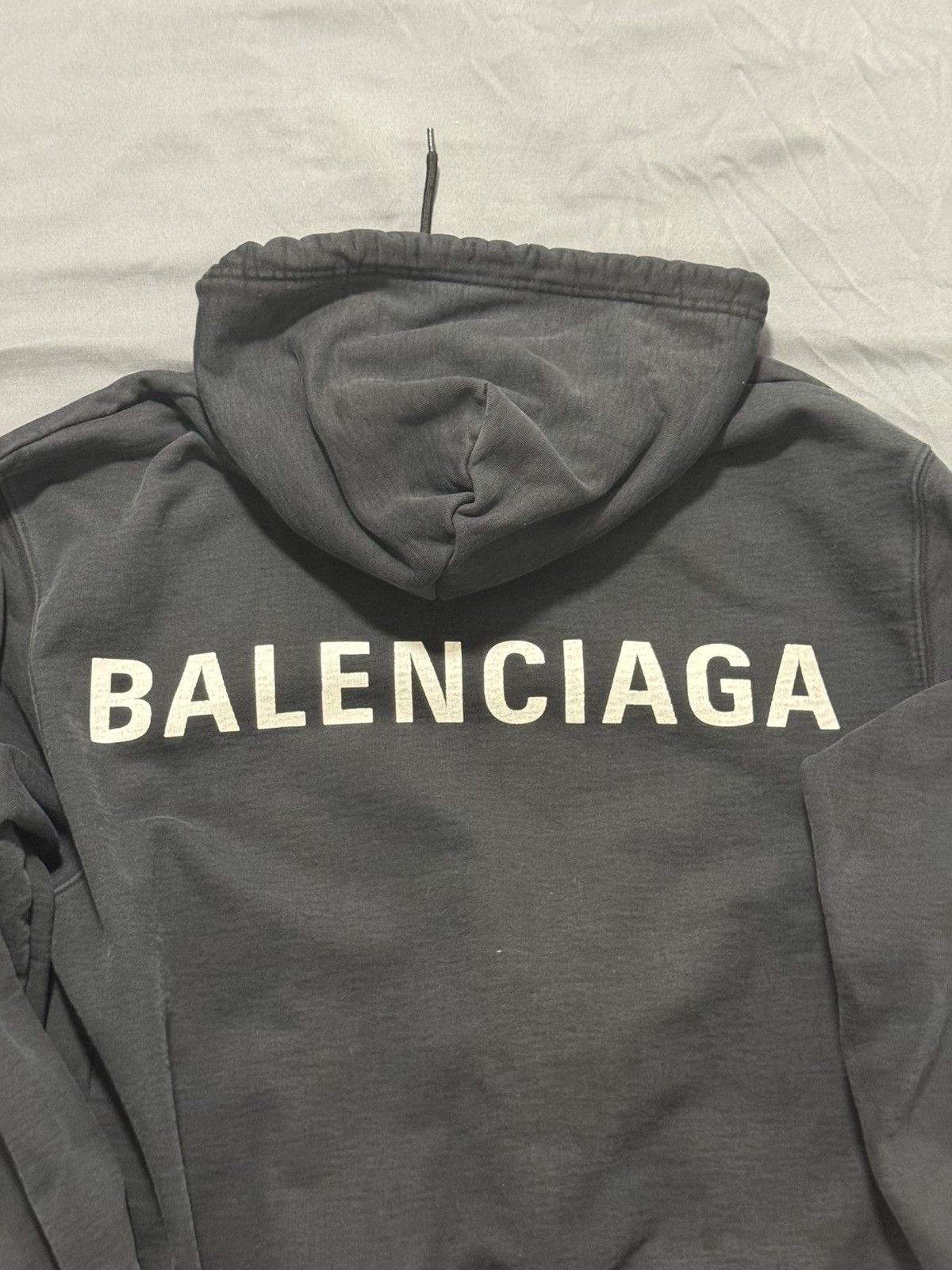 Balenciaga 🦇Balenciaga🦇 Back Logo Hoodie Size US XS / EU 42 / 0 - 17 Thumbnail
