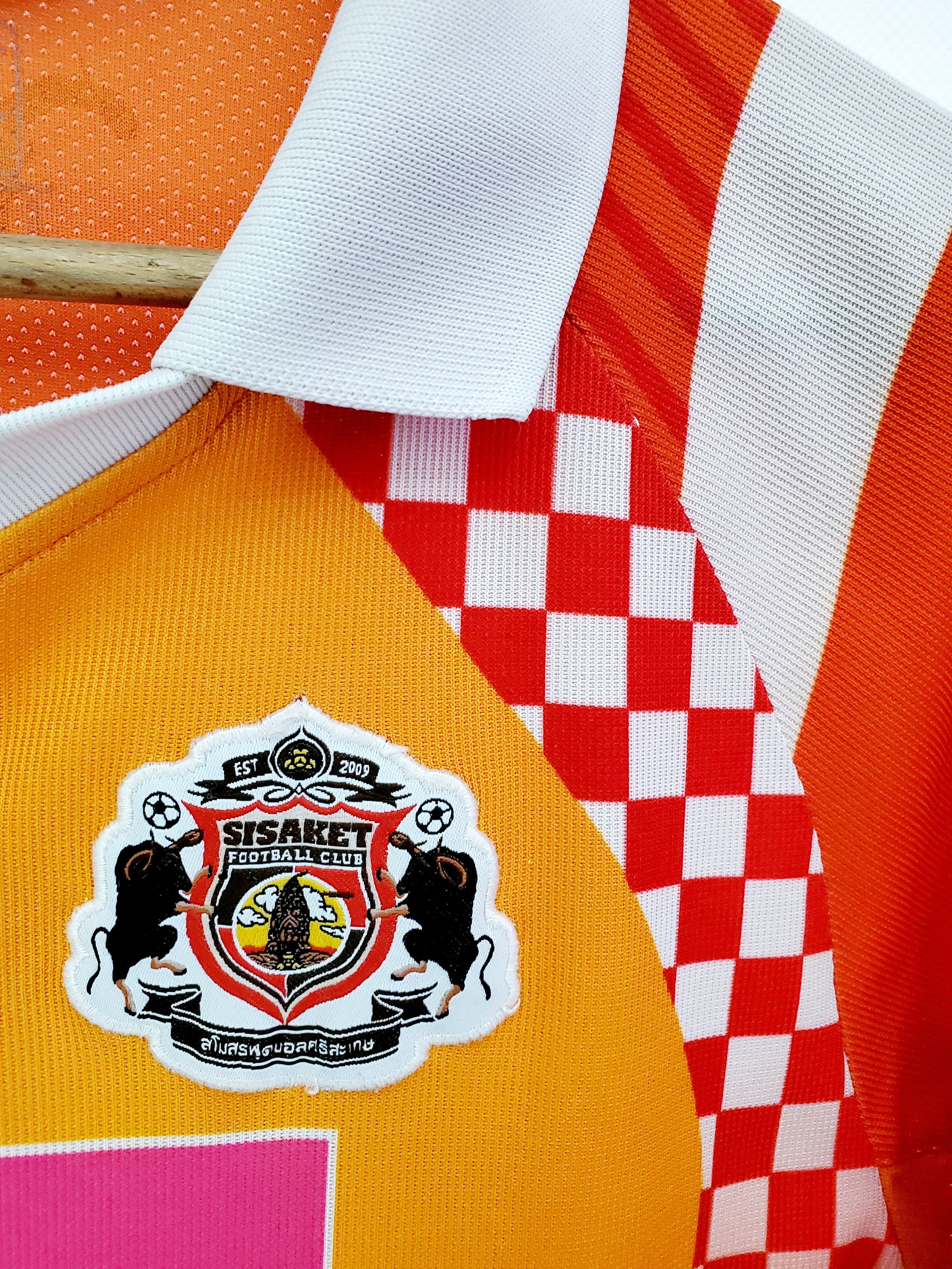 Vintage Sisaket F.C. 2011 home football soccer jersey size M Size US M / EU 48-50 / 2 - 2 Thumbnail
