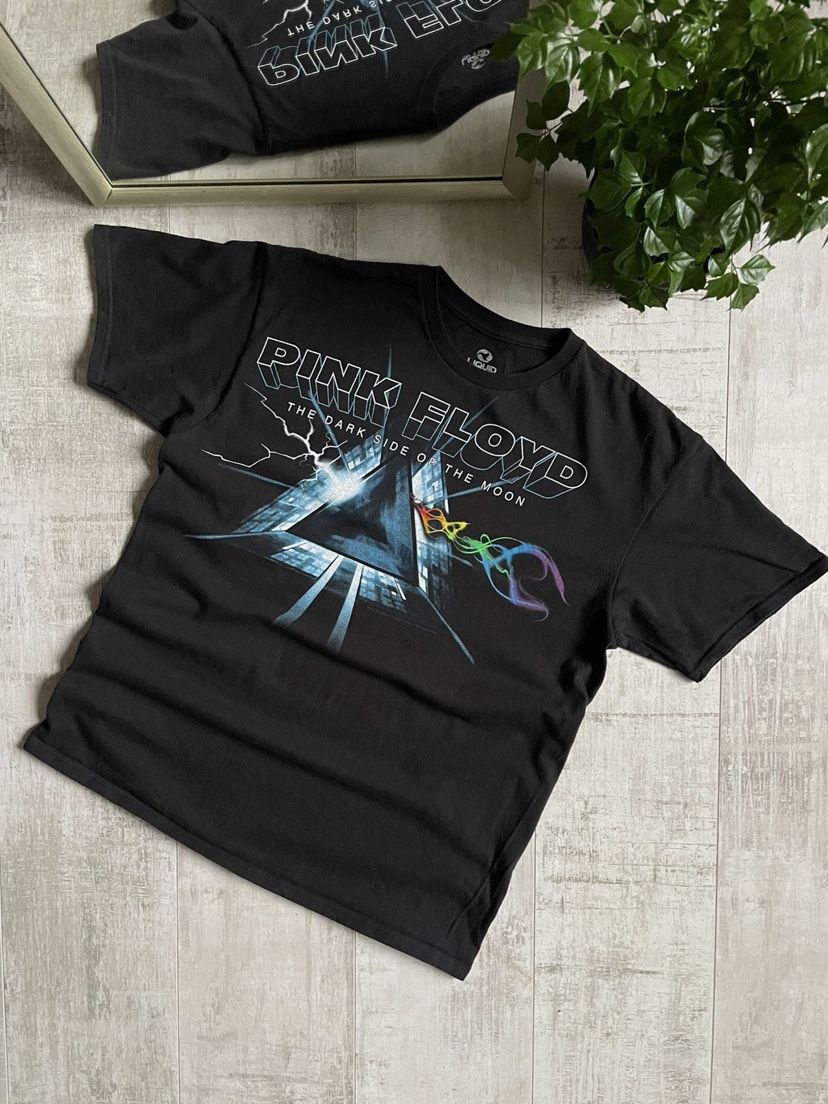 Liquid Blue × Pink Floyd × Vintage Vintage Pink Floyd Liquid Blue Tee “DARK SIDE OF THE MOON “ Size US L / EU 52-54 / 3 - 2 Thumbnail
