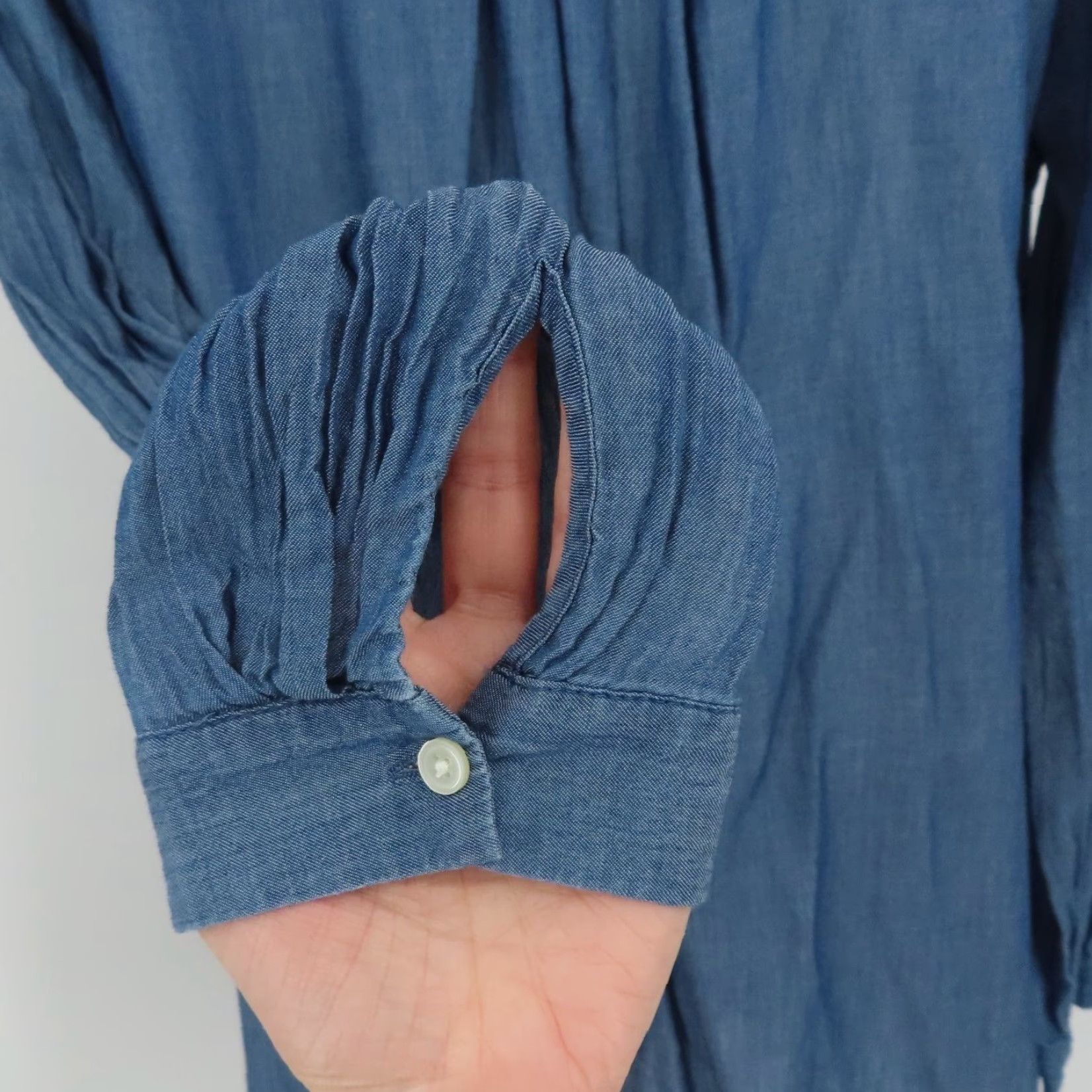 Ann Taylor LOFT Ann Taylor Women XL Softened Shirt Blue Chambray Flowy Top Blouse Size XL / US 12-14 / IT 48-50 - 6 Thumbnail