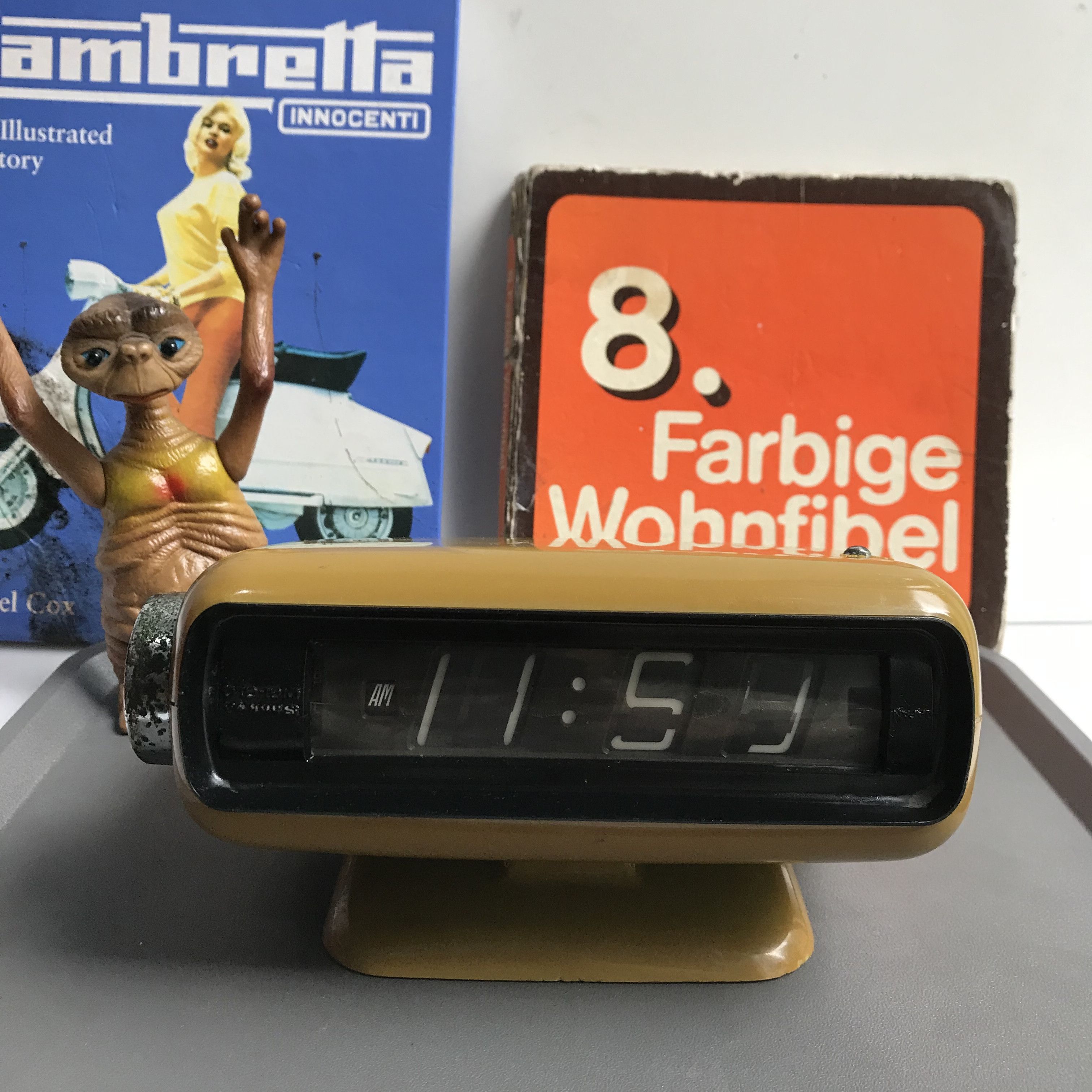 Vintage Vintage Space Age alarm clock Sankyo Digi Glo Flip Flop Size ONE SIZE - 1 Thumbnail