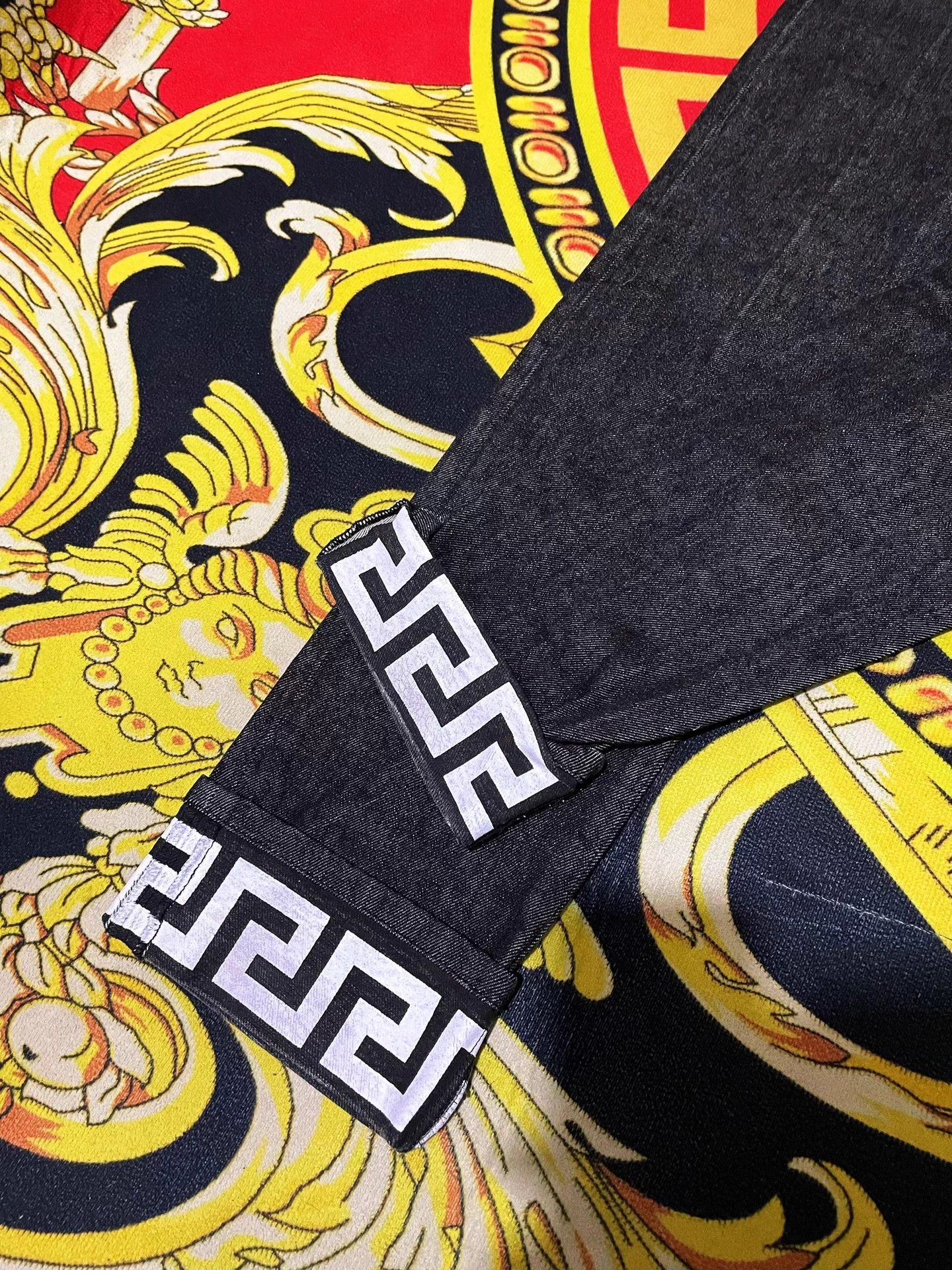 Versace Versace Main Line Limited Poster Loop Series 31 Jeans Size US 31 - 6 Thumbnail