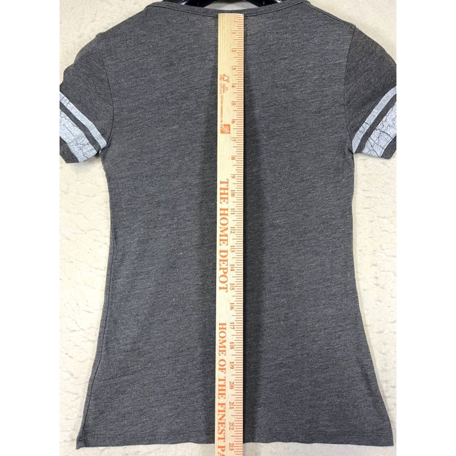 NFL Majestic T-Shirt Women Short Sleeve V-Neck Gray S Cotton Blend Knit Basic Activewear Size S / US 4 / IT 40 - 4 Thumbnail