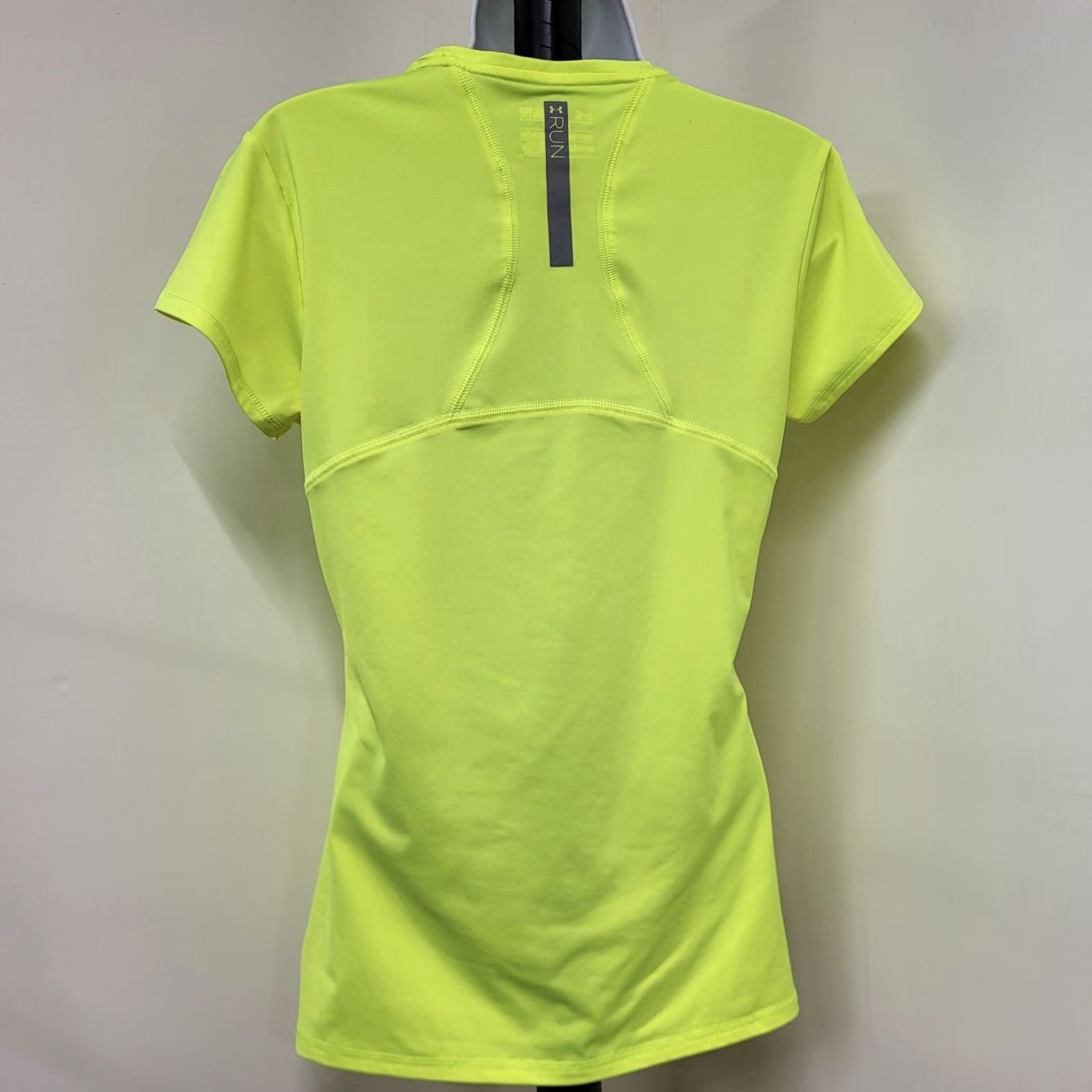 Under Armour Under Armour Shirt Short Sleeve Heat Gear Neon Hers Running Sz Small, Semi-Fitted, Breathable, Moisture Wicking, Activewear, Women, Yellow Size S / US 4 / IT 40 - 2 Thumbnail