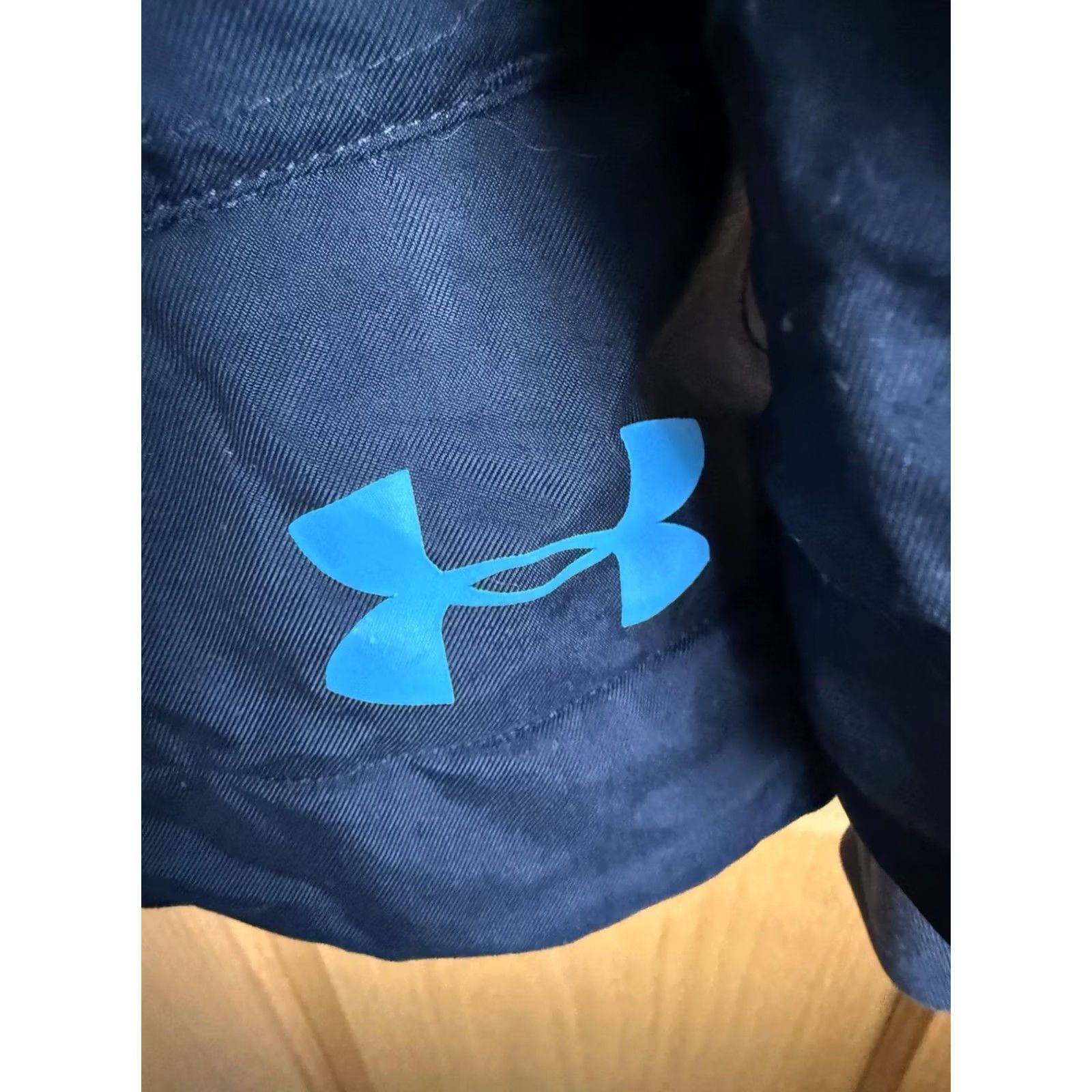 Under Armour Under Armour Ski Jacket Womens Medium Navy Outdoor Layer Fur Hooded Size M / US 6-8 / IT 42-44 - 6 Thumbnail