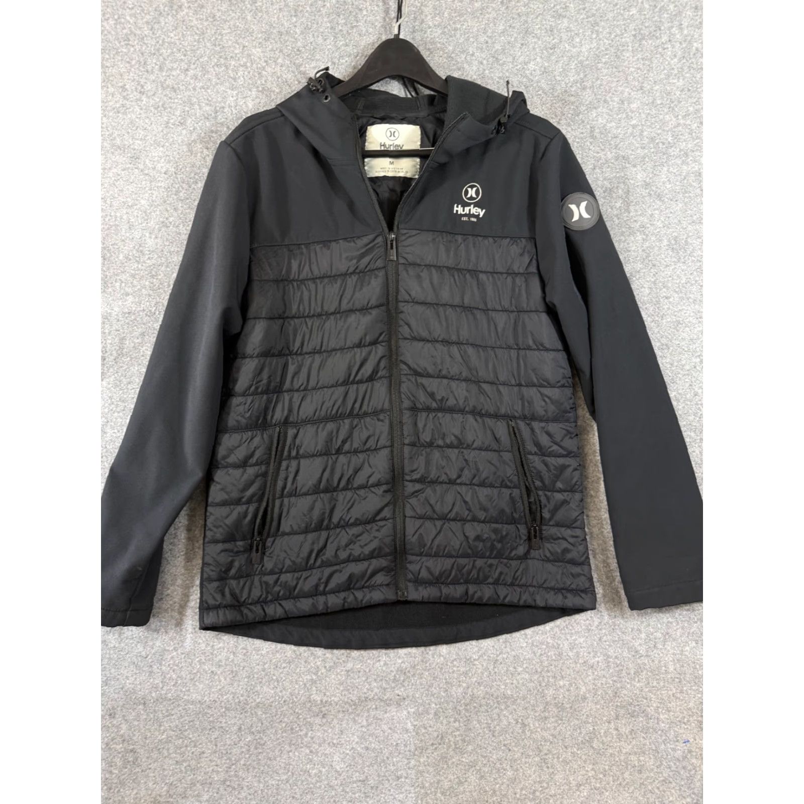 Hurley Hurley Puffer Hooded Jacket Mens M Black Softshell Lined Full Zip Stretch Logo Weathergear Jacket Size US M / EU 48-50 / 2 - 3 Thumbnail