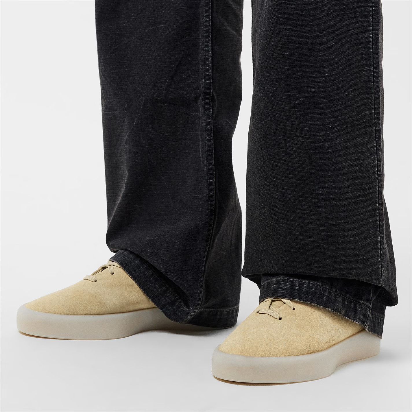 Fear of God o1g2r1mq0426 Suede Low-Top Trainers in Cream Size US 10 / EU 43 - 3 Thumbnail