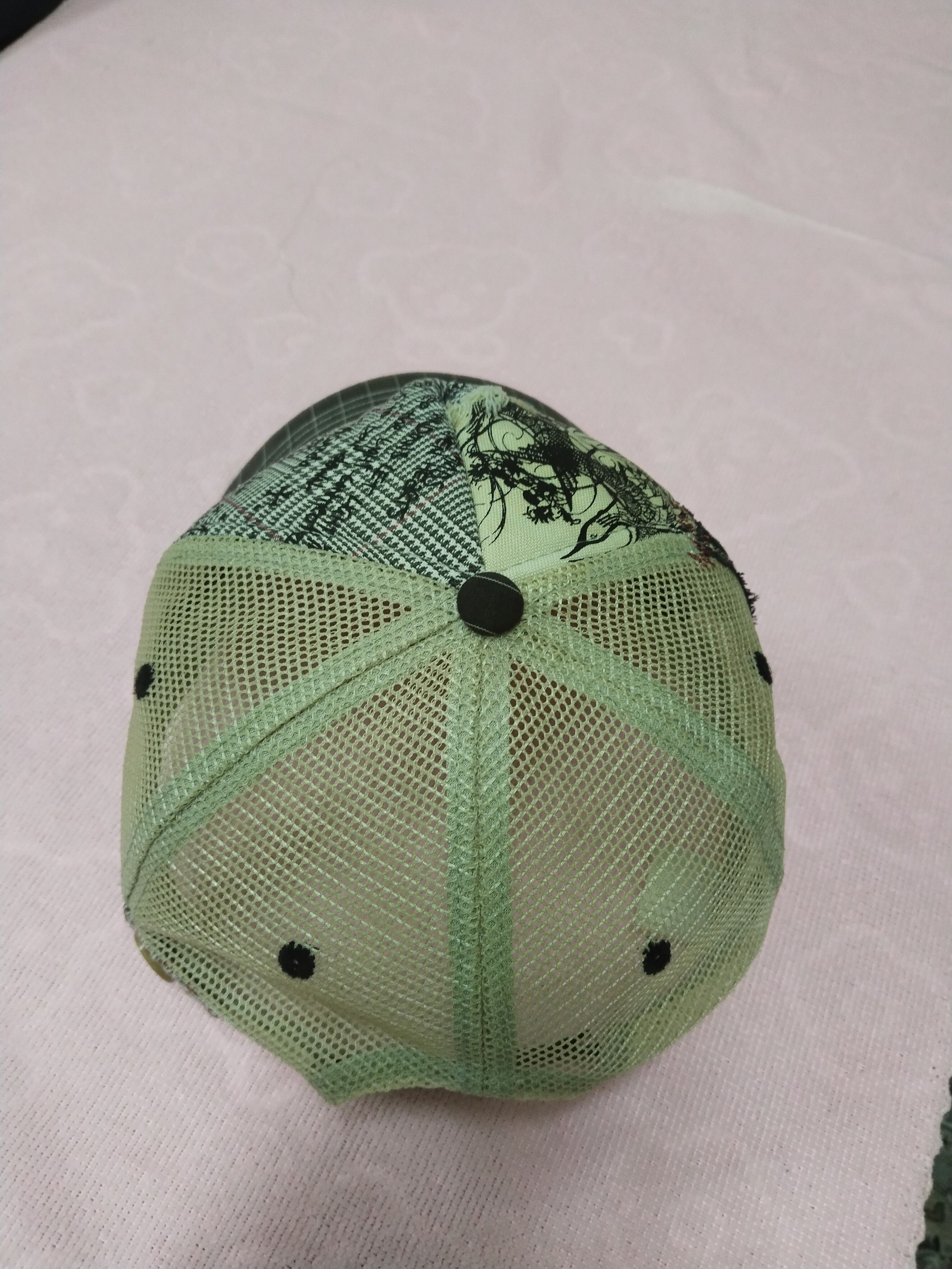 Japanese Brand VINTAGE BILLABONG SKULL PATTERN TRUE RELIGION TRUCKER HAT Size ONE SIZE - 7 Thumbnail