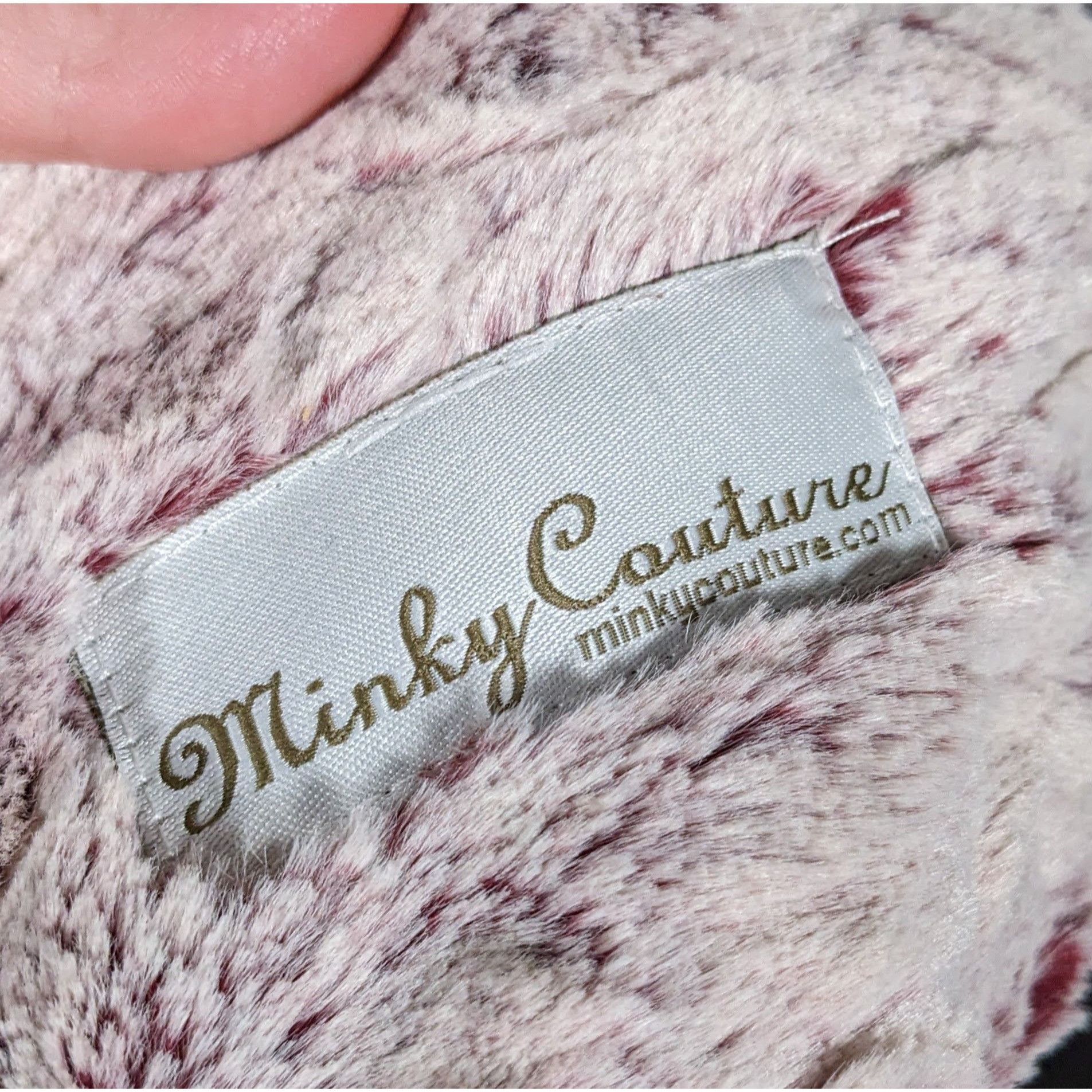 Other Minky Couture Pink Textured Plush Scarf Size ONE SIZE - 5 Thumbnail