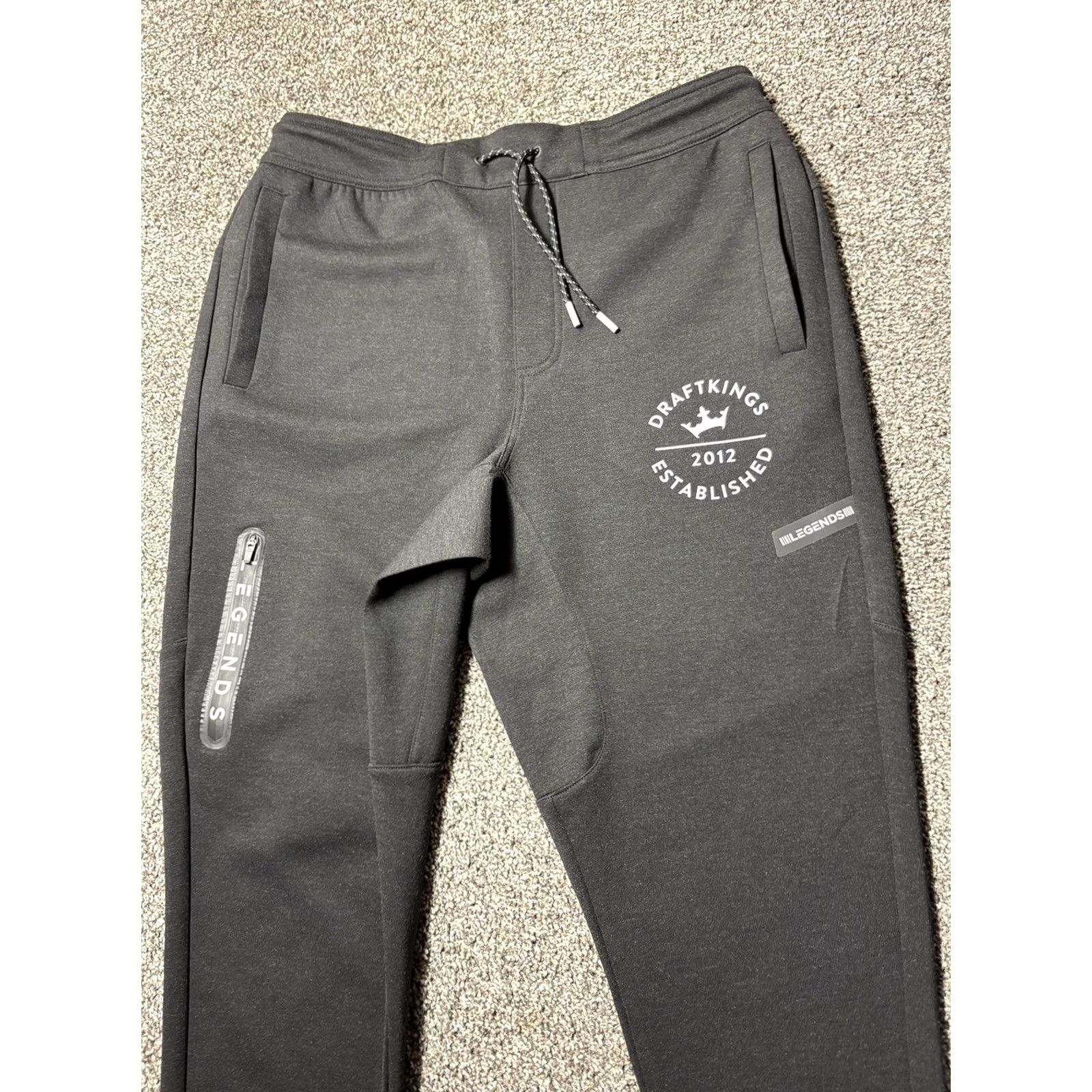 Vintage Legends Hawthorne Tech Joggers Sweatpants Mens Large Black Pants Draftkings Logo Size US 33 - 2 Thumbnail