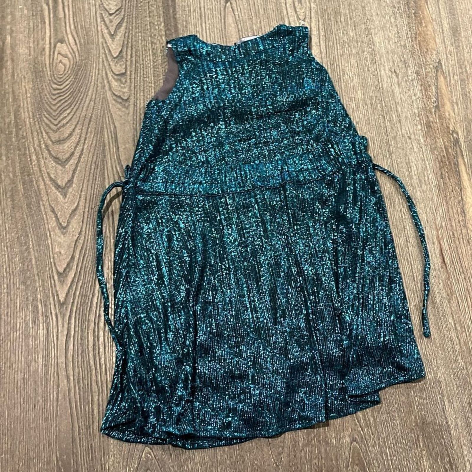Vintage Isobella & Chloe Girls Metallic Dress Side Tie Size 6 Size M / US 6-8 / IT 42-44 - 1 Thumbnail