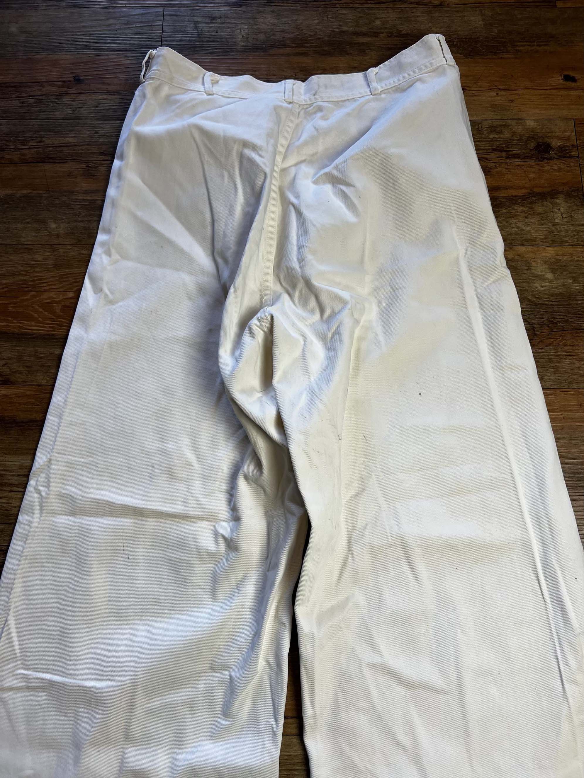Vintage Vintage 1940's US Navy WWII Era White Cotton Sailor Pants Size US 28 / EU 44 - 14 Thumbnail
