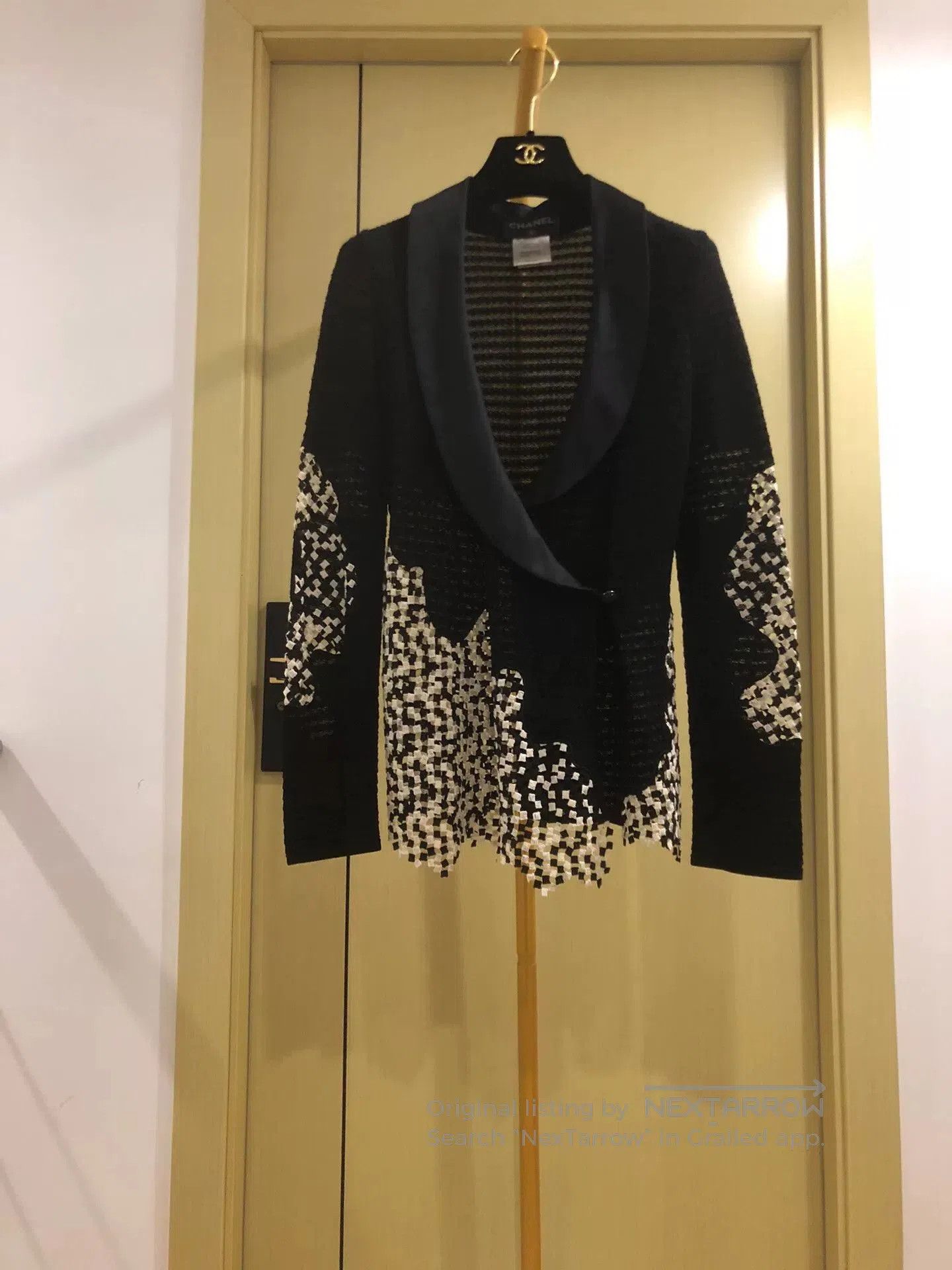 Chanel Chanel Black and White Silk Jacket. Size XXS / US 00 / IT 34 - 1 Thumbnail