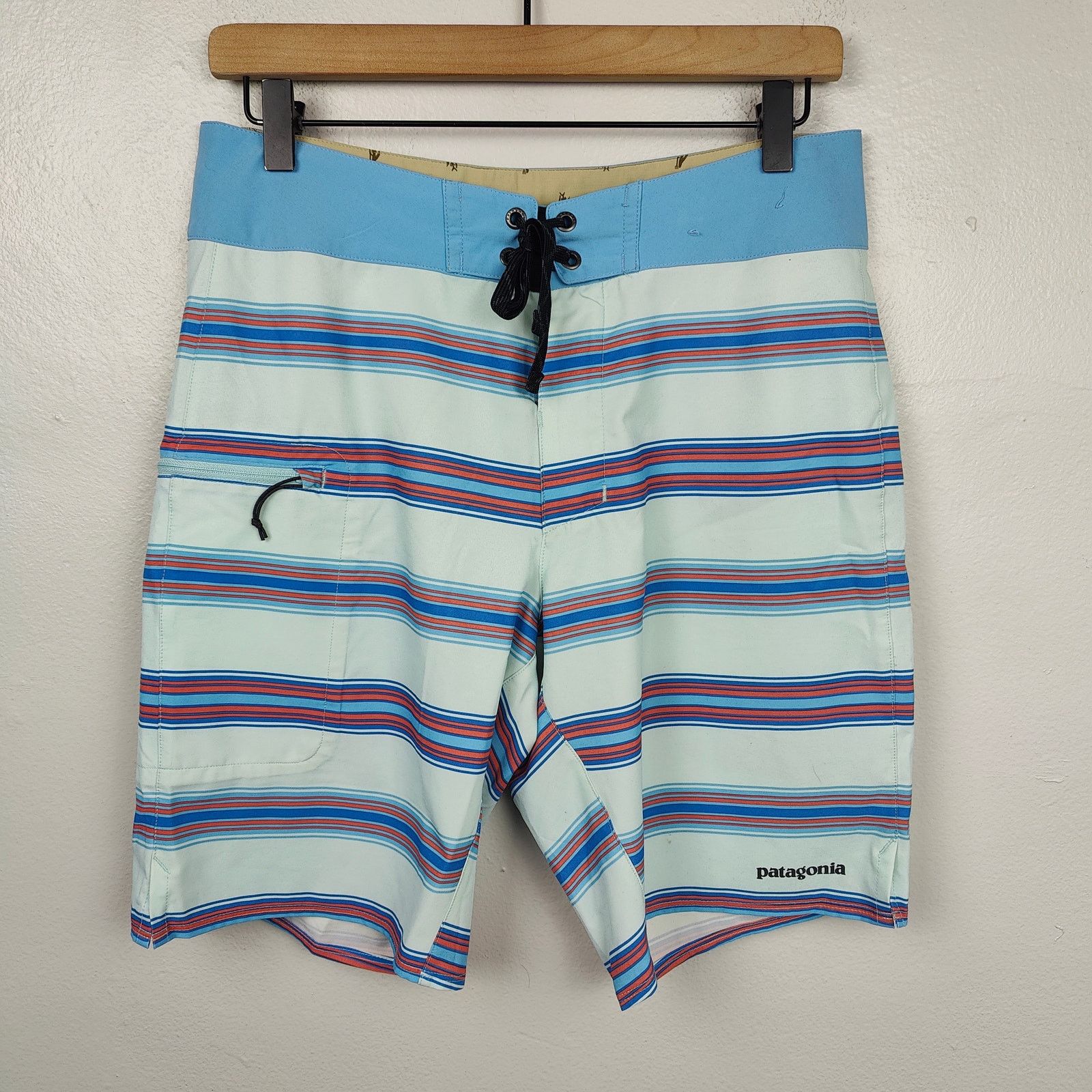 Patagonia Patagonia Stretch Planing Boardshorts Mens 30 Blue Stripe Size US 30 / EU 46 - 1 Thumbnail