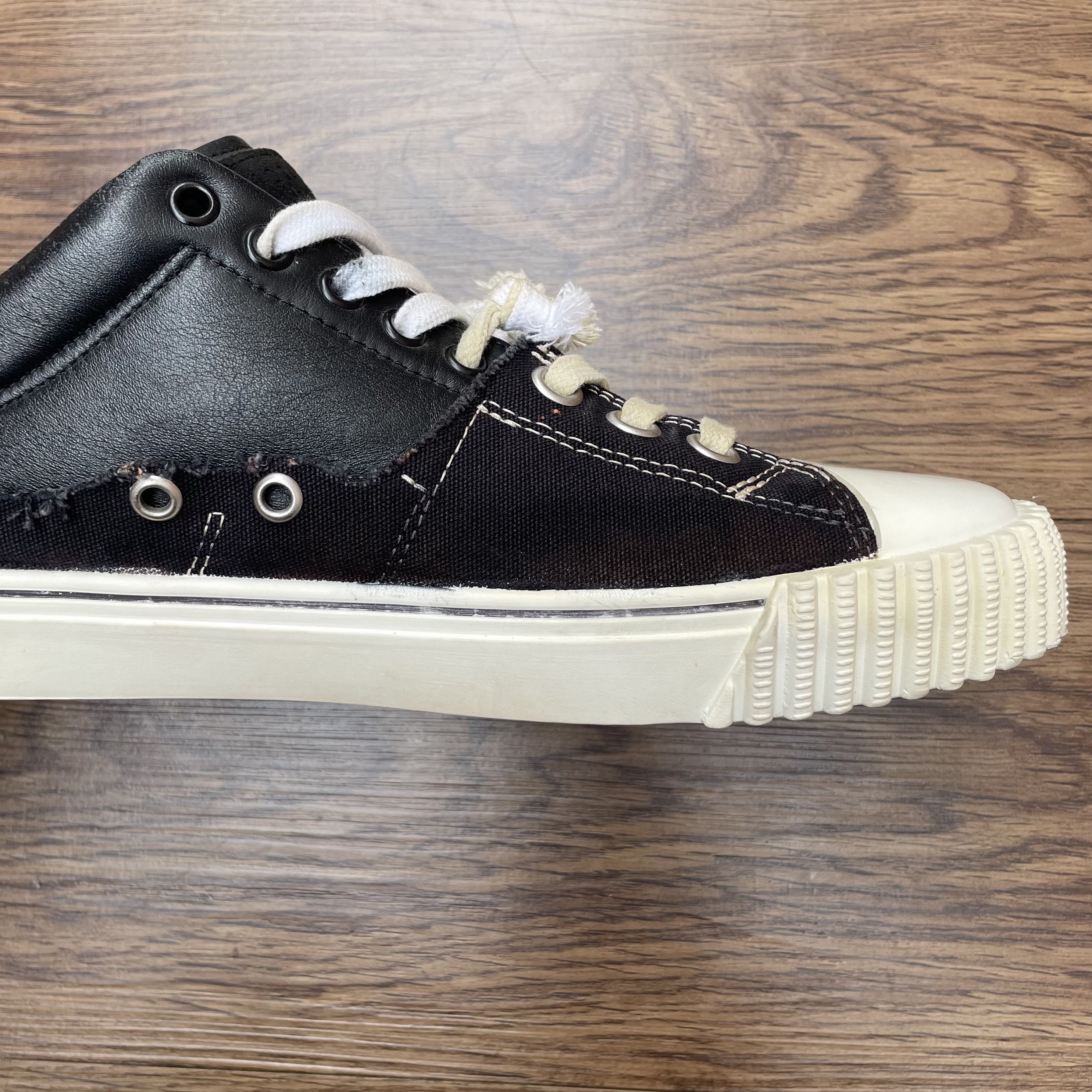 Maison Margiela Maison Margiela New Evolution Hybrid Sneakers Size US 8 / EU 41 - 24 Thumbnail