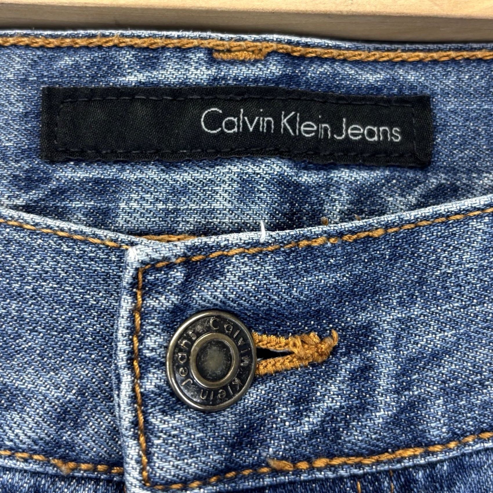 Calvin Klein Calvin Klein Jeans W34” L32” Blue Mens Button Fly Used Worn Denim Size US 34 / EU 50 - 6 Thumbnail