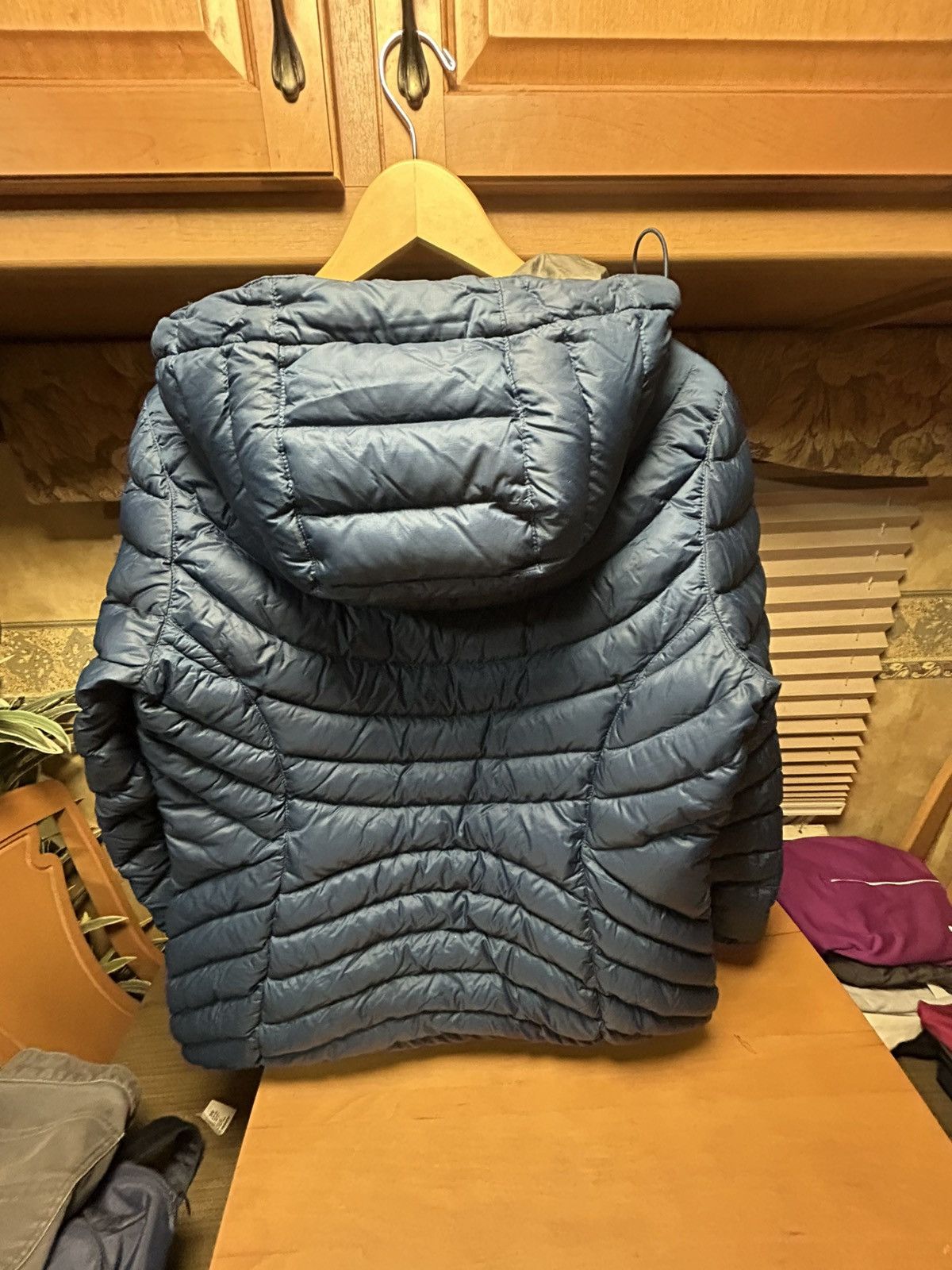 L.L. Bean Women's LL Bean Ultralight Down Coat Size L / US 10 / IT 46 - 3 Thumbnail