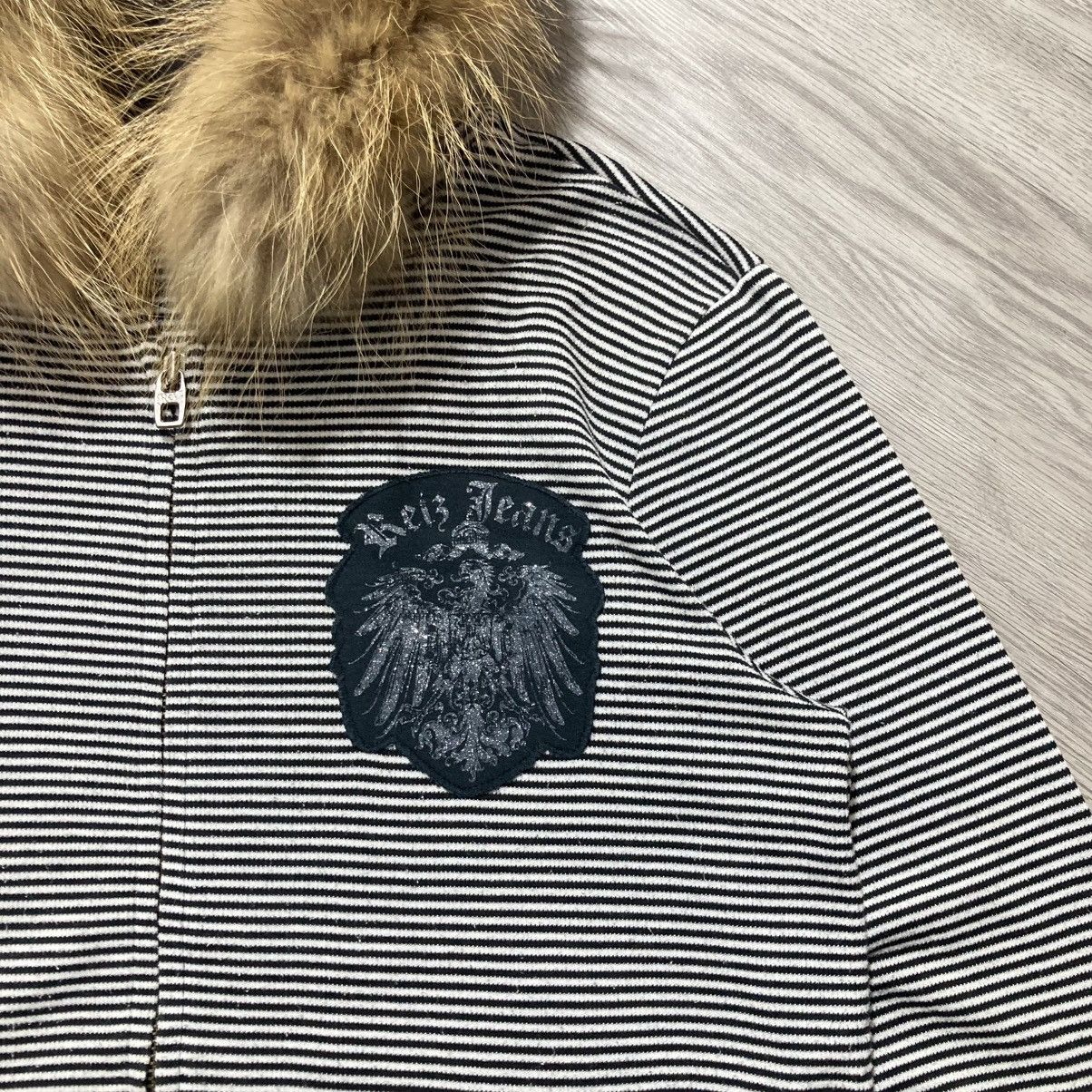20471120 2000s Reiz Jeans Poem Striped Fur Ziphoodie Punk Lgb Style Size US M / EU 48-50 / 2 - 5 Thumbnail
