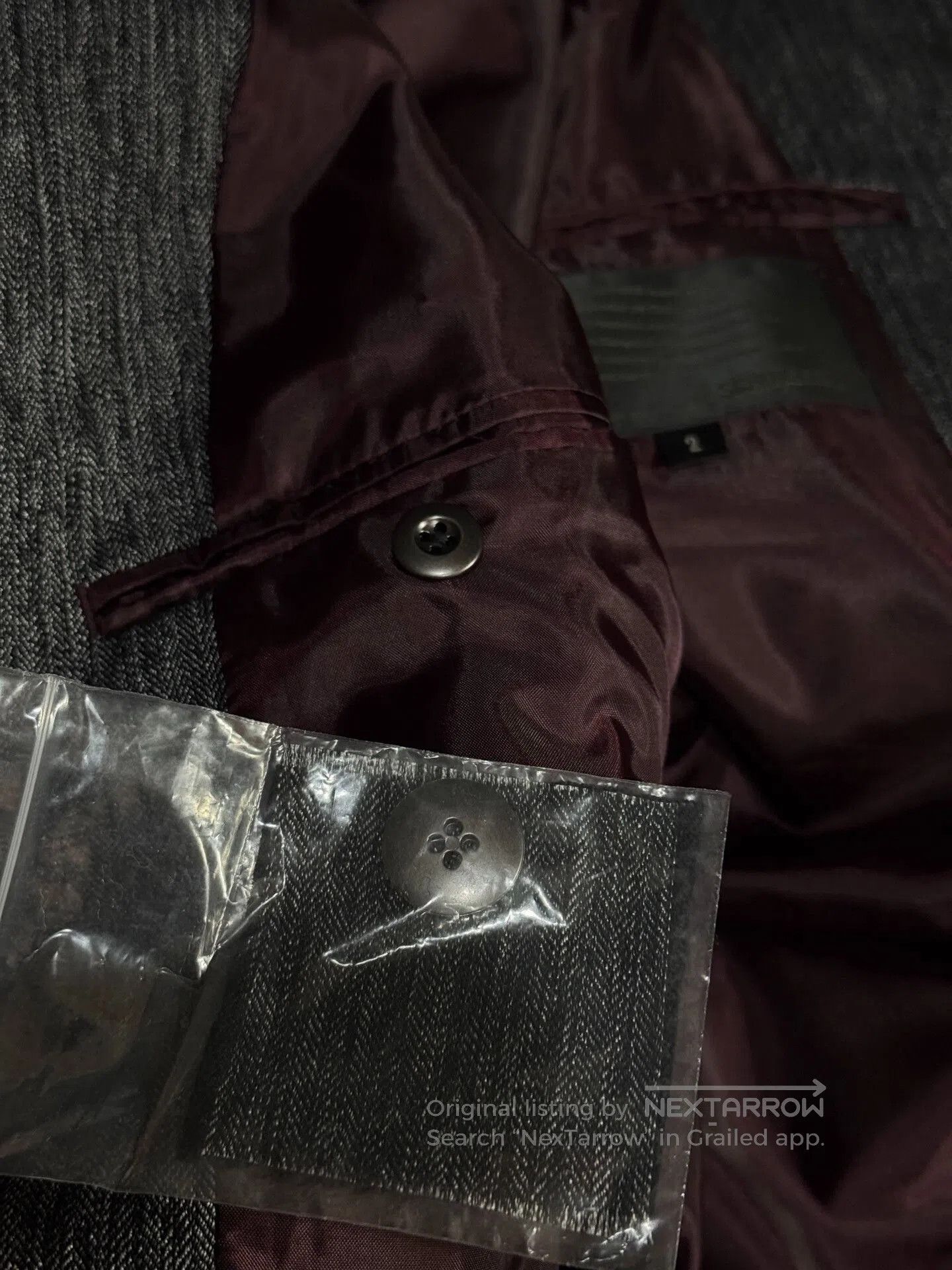 Schlussel vintage silk blend textured blazer with burgundy lining. Size US M / EU 48-50 / 2 - 5 Thumbnail