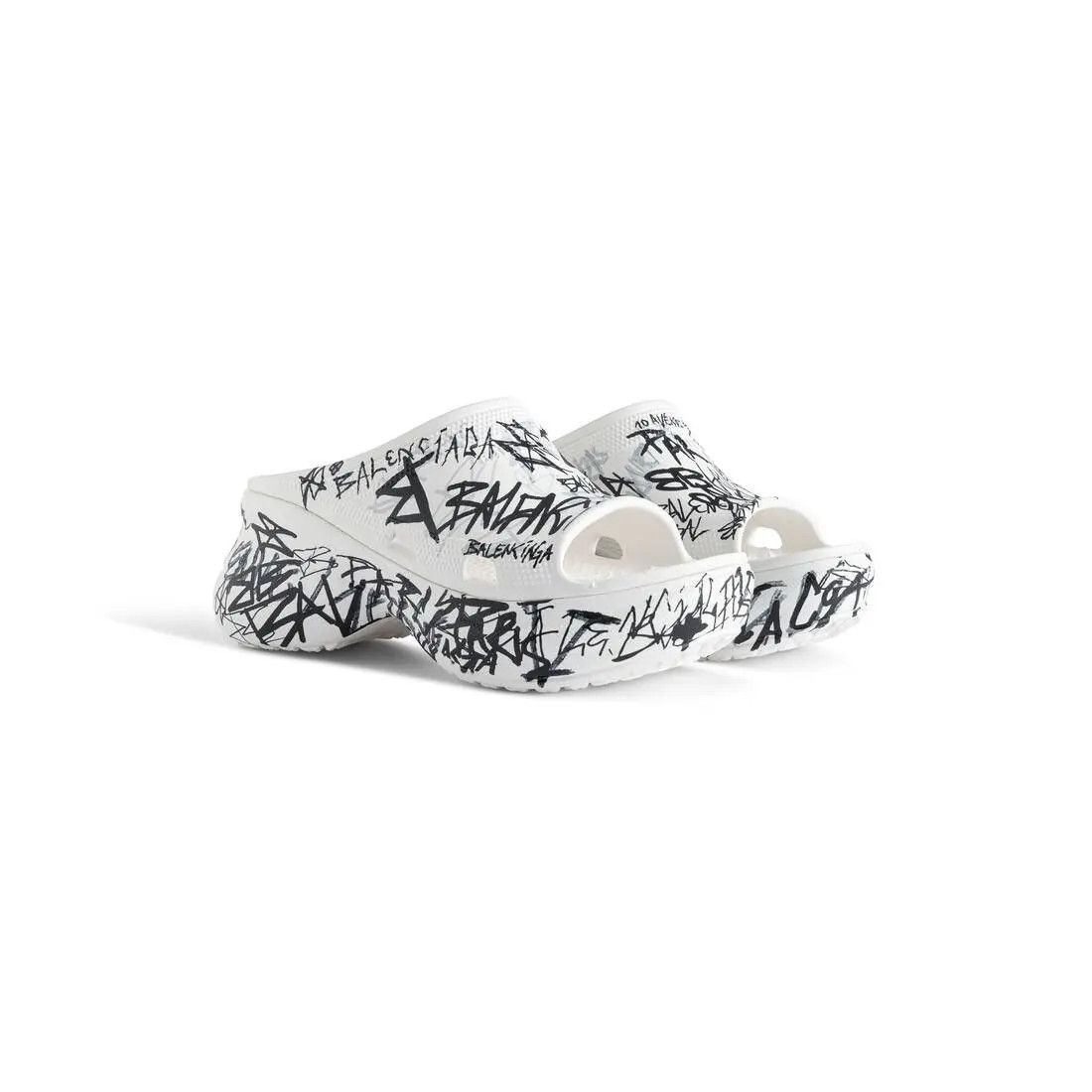 Balenciaga × Crocs o1w1db11125 Pool Crocs™ Graffiti Slide Sandals in White Size US 5 / IT 35 - 2 Thumbnail