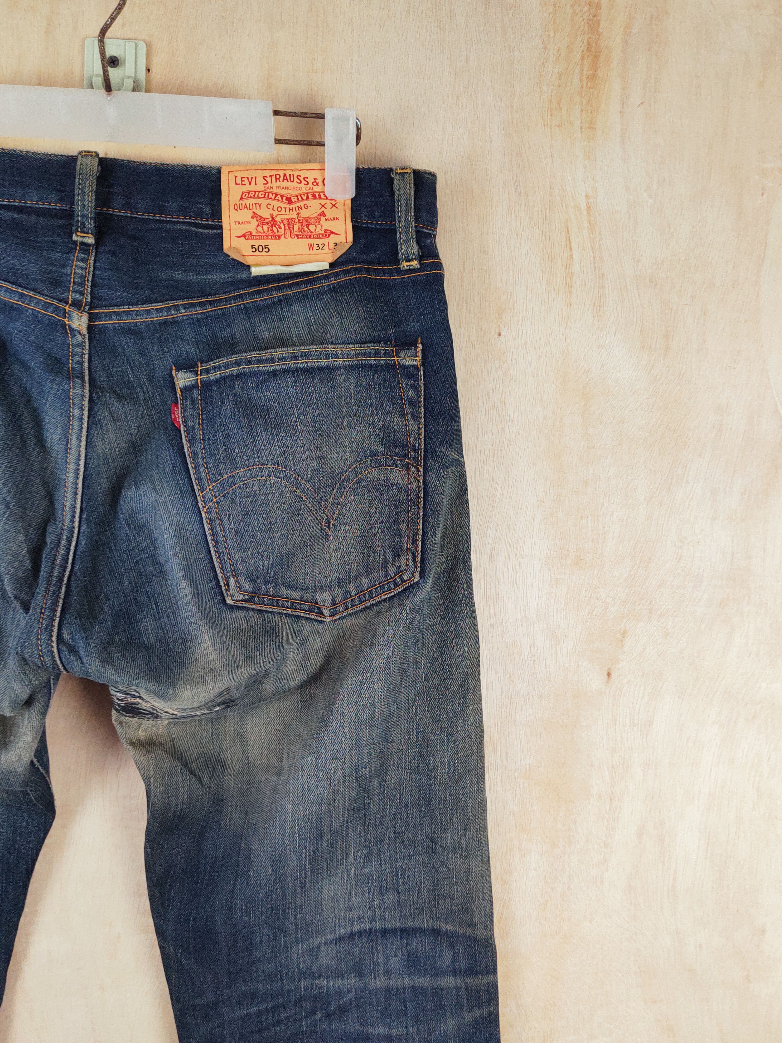 Levi's 505 Levi's Dark Blue Distressed Ripped Jeans #S2672 Size US 32 / EU 48 - 13 Thumbnail