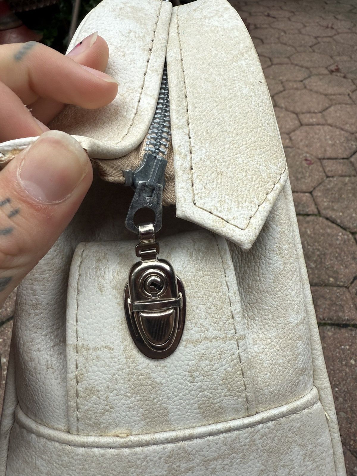 Vintage White Marble Leather Bag 1970s Zipper Detail made in Denver Size ONE SIZE - 5 Thumbnail