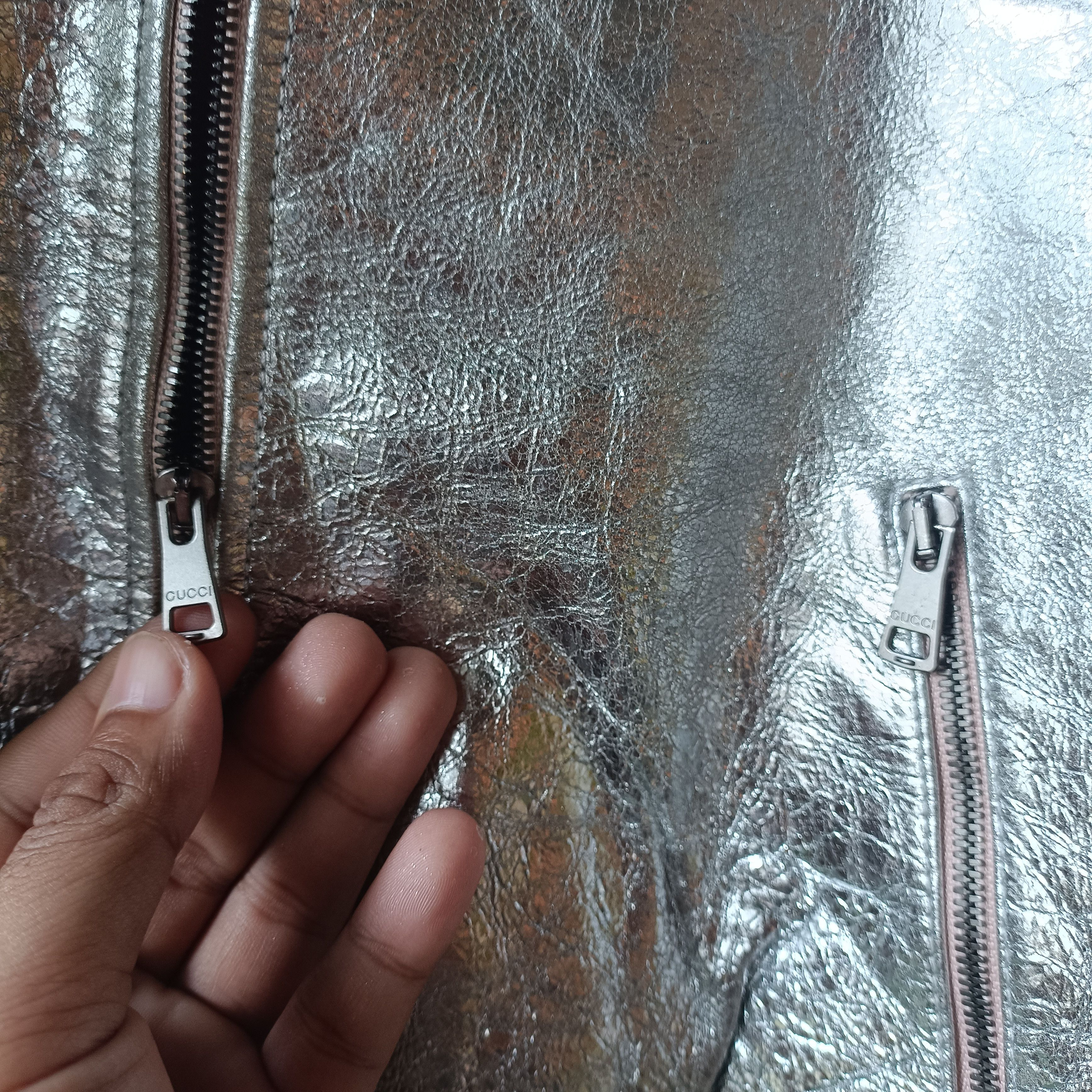 Gucci GUCCI Silver Crackle Leather Jacket in size 44IT(S) hs Size US S / EU 44-46 / 1 - 4 Thumbnail