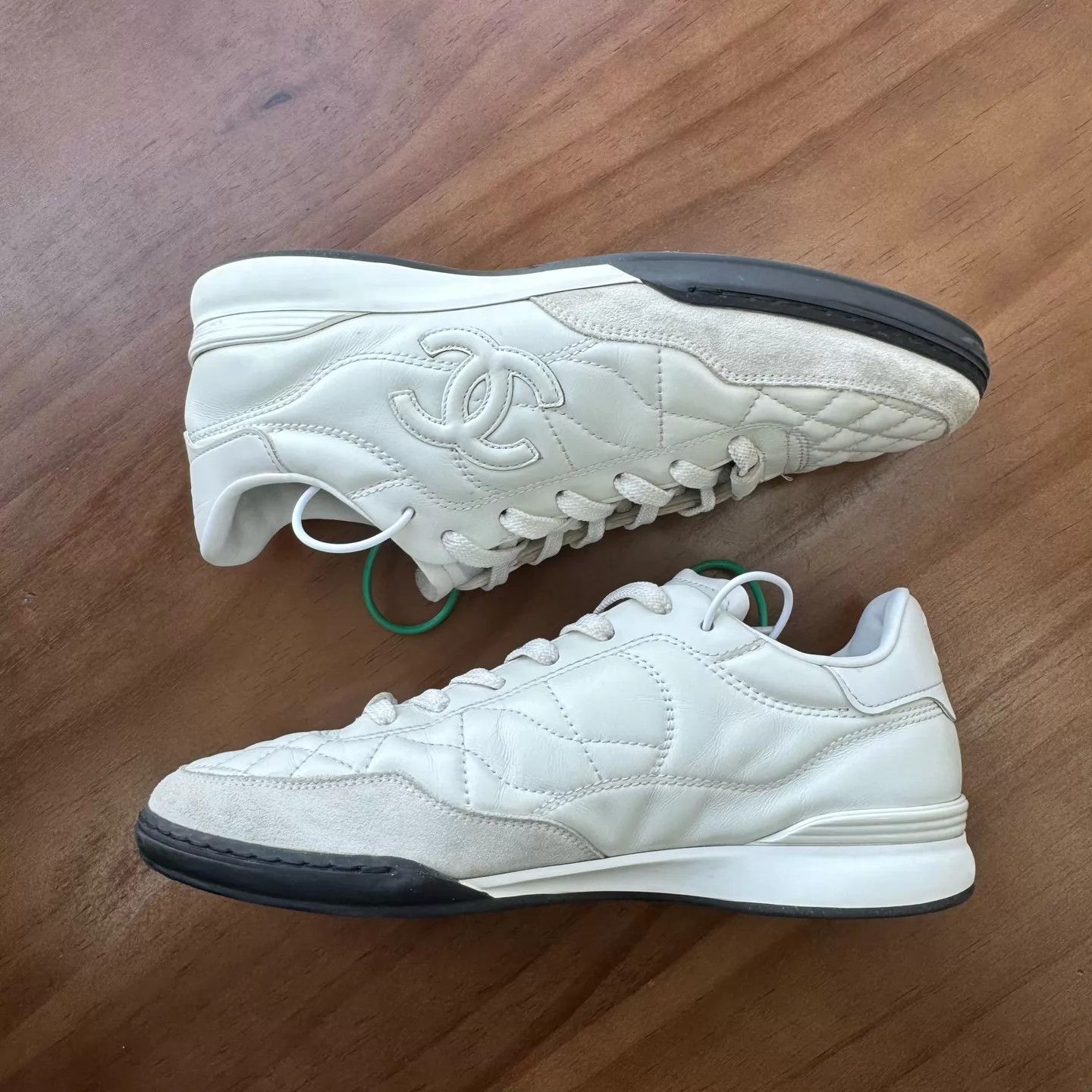 Chanel Chanel 25S White Leather Trainer EU 38 Near Mint Size US 7.5 / IT 37.5 - 3 Thumbnail