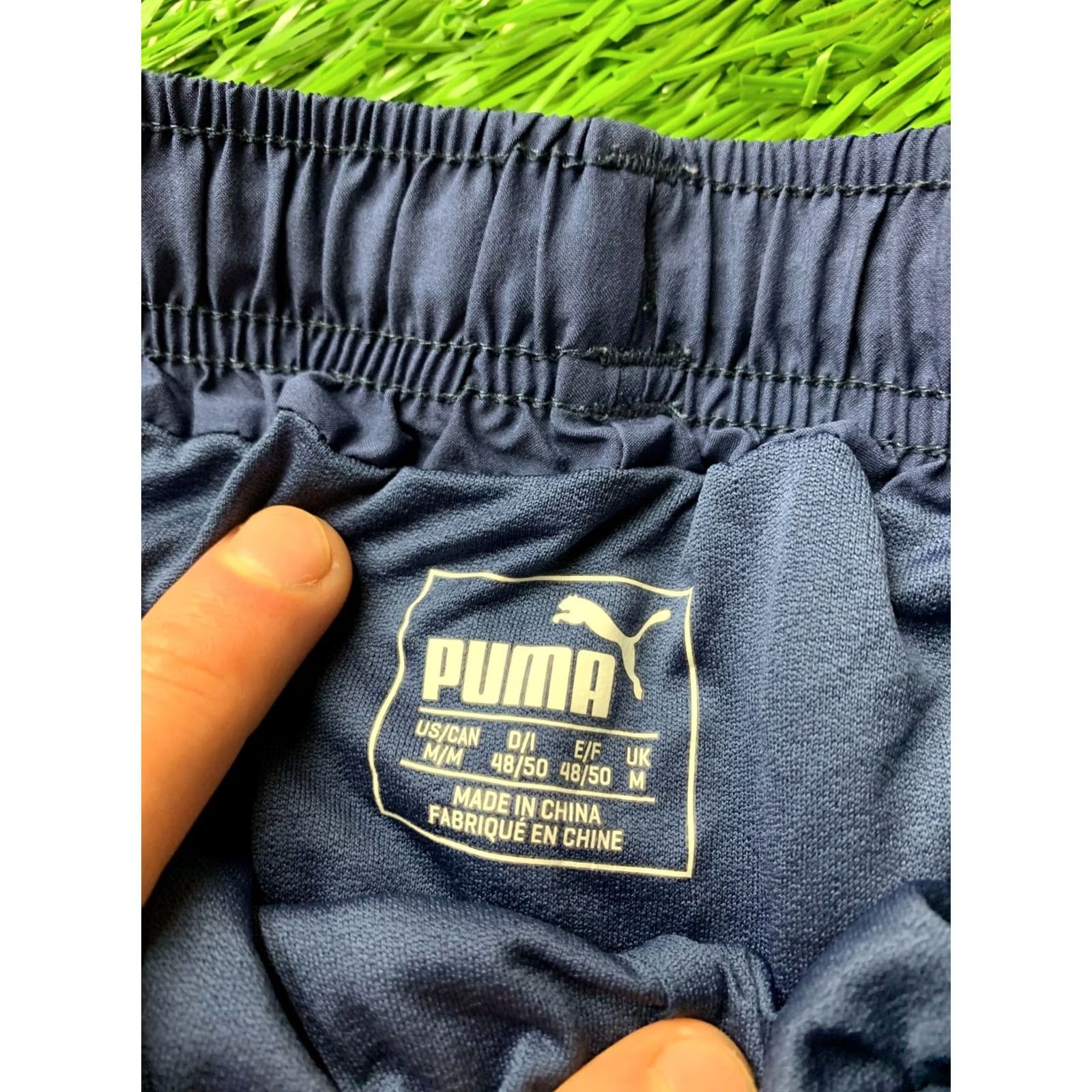 Puma PUMA RUNNING ORIGINAL 2017 MEN RUN SPORT TRAINING SHORTS M BLUE DRYCELL 515013-23 Training Shorts Men Medium Blue 2017 Puma Running Size US 31 - 4 Thumbnail
